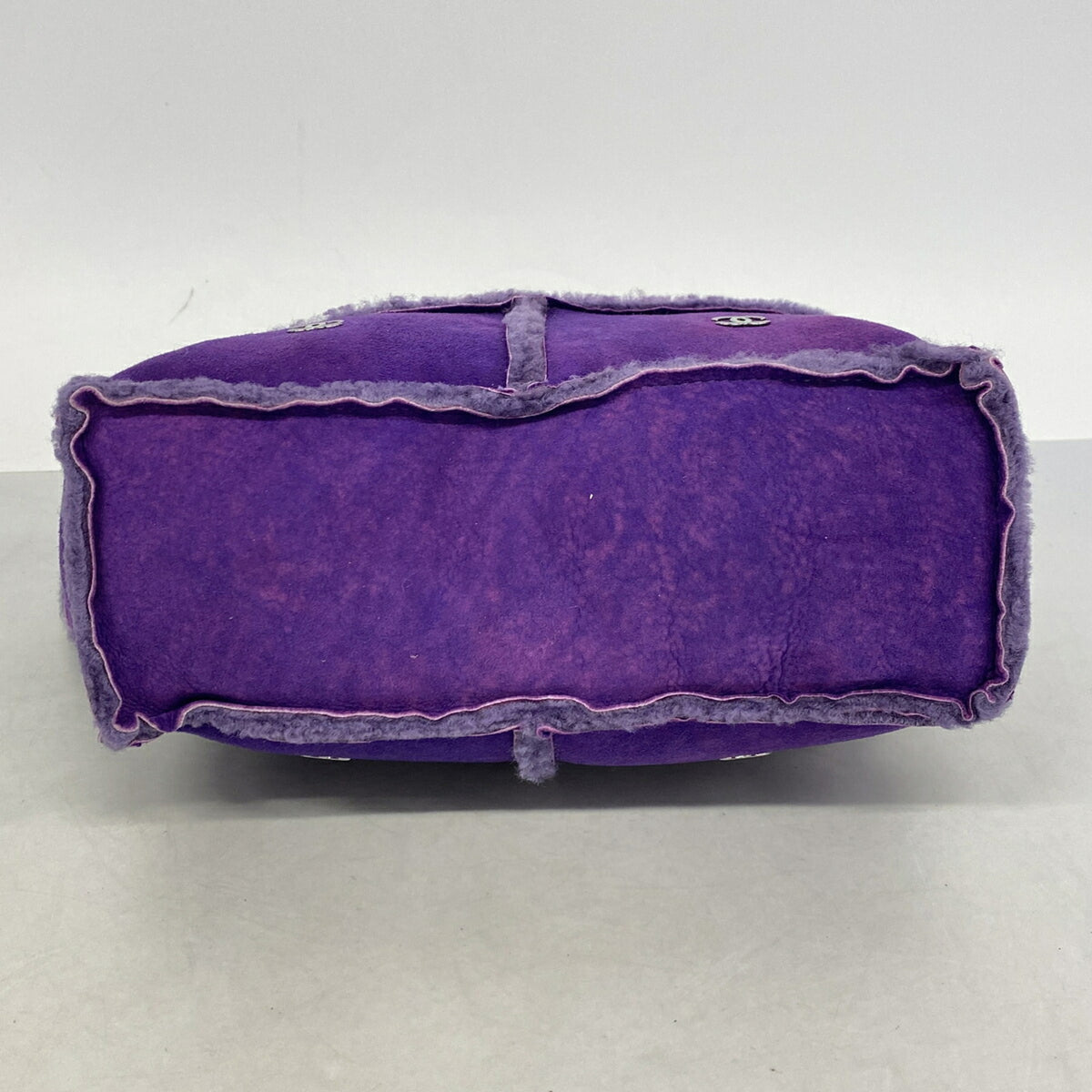 Chanel Purple Shoulder Bag (Pre-Owned)