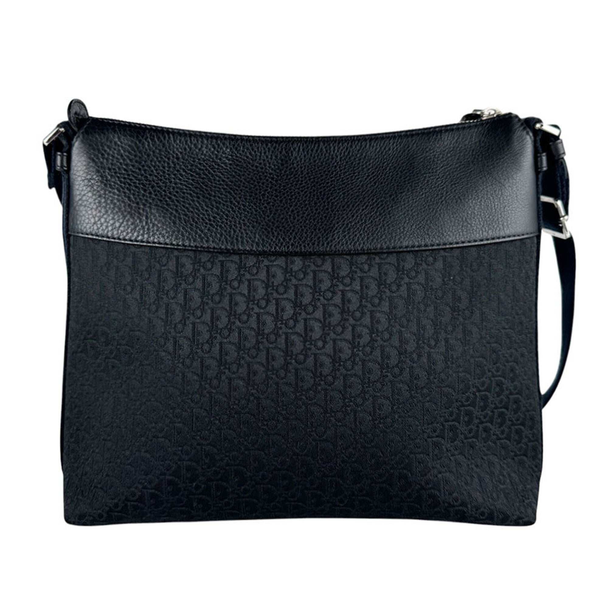 Christian Dior Black Canvas Leather Shoulder Bag (Pre-Owned)