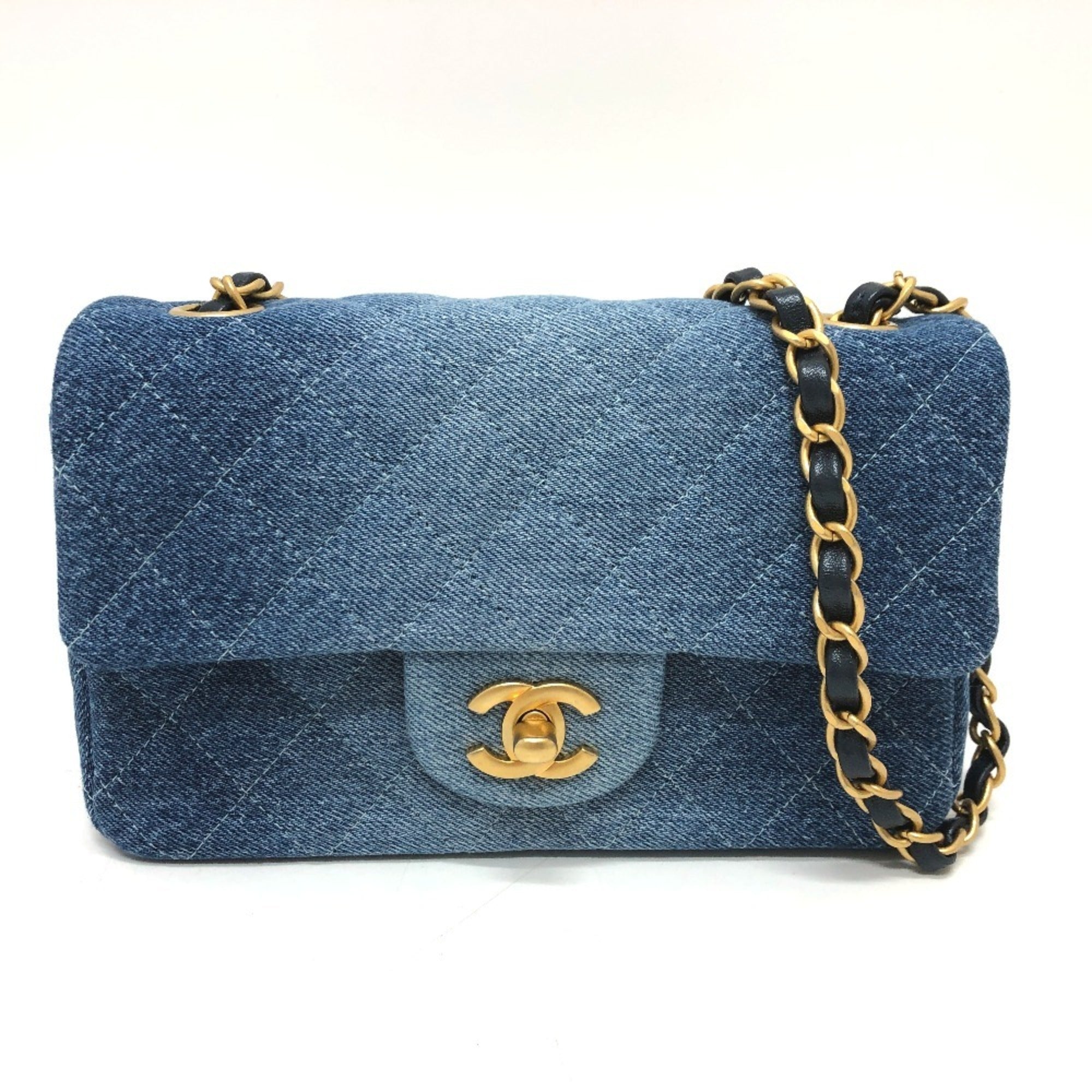 Chanel Matelasse Blue Denim Shoulder Bag (Pre-Owned)