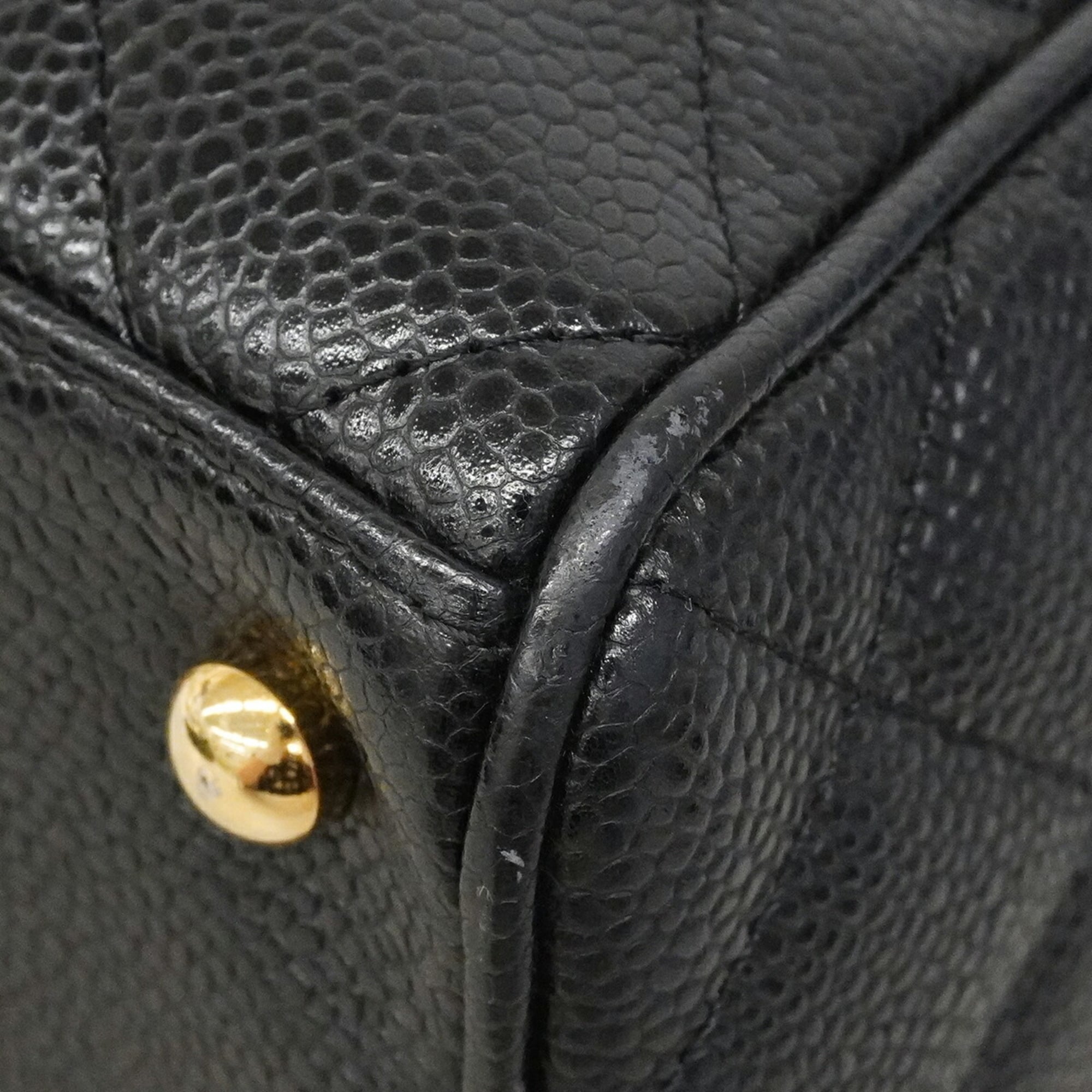 Chanel Black Grained Calfskin Handbag (Pre-Owned)