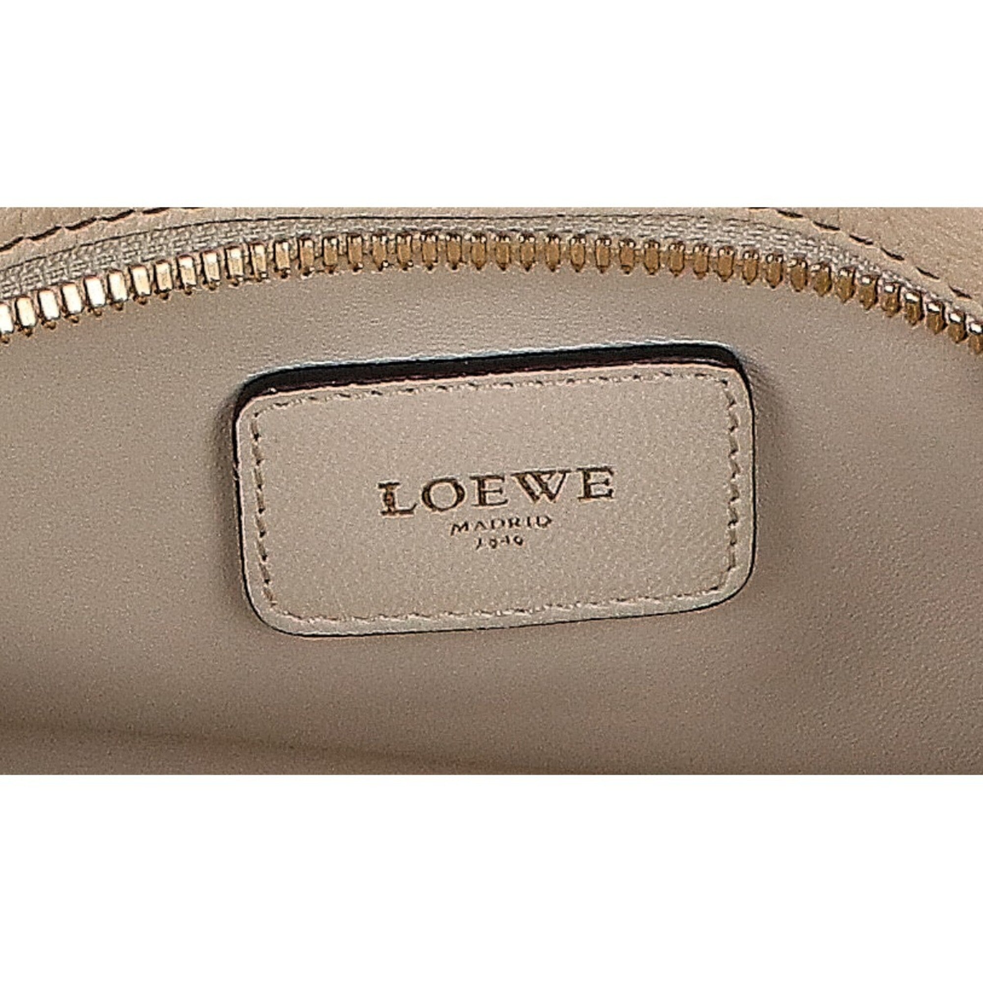 Loewe Beige Leather Handbag (Pre-Owned)