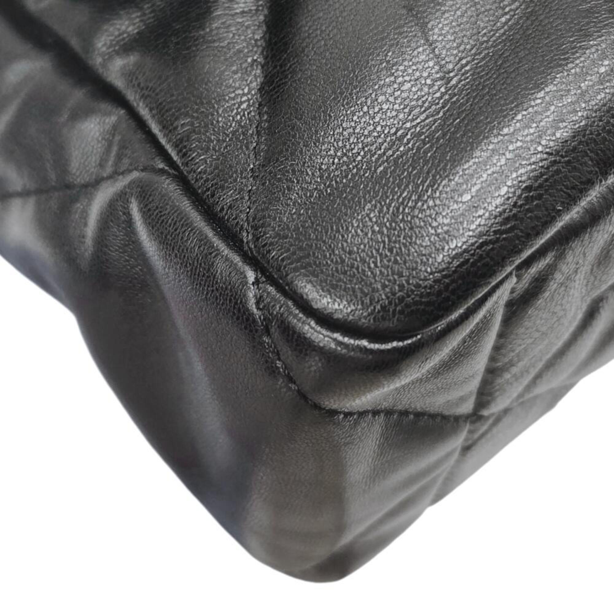 Chanel Black Leather Shoulder Bag (Pre-Owned)