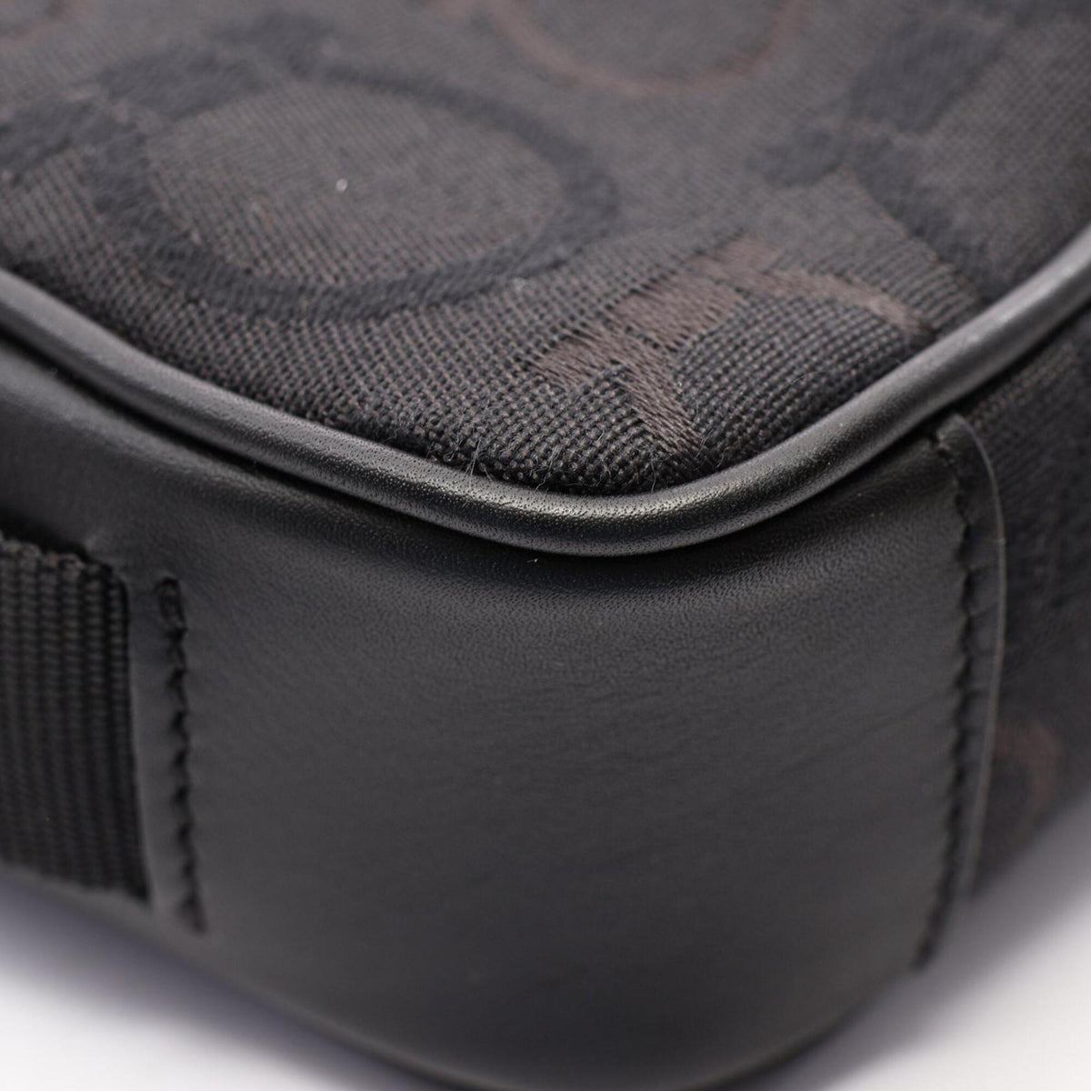 Salvatore Ferragamo Black Canvas Leather Handbag Shoulder Bag (Pre-Owned)
