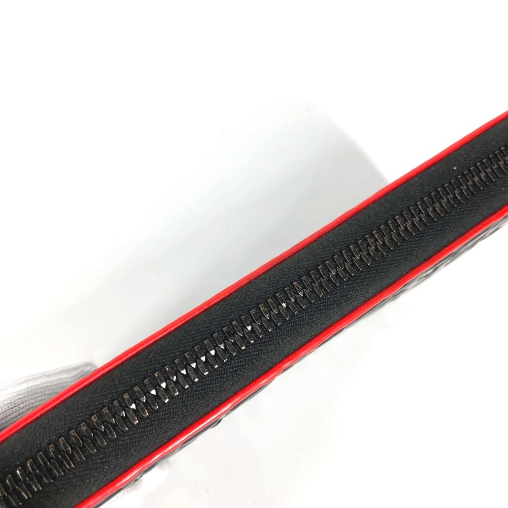 Salvatore Ferragamo Black Red Color Leather Long Wallet (Bi-Fold) (Pre-Owned)