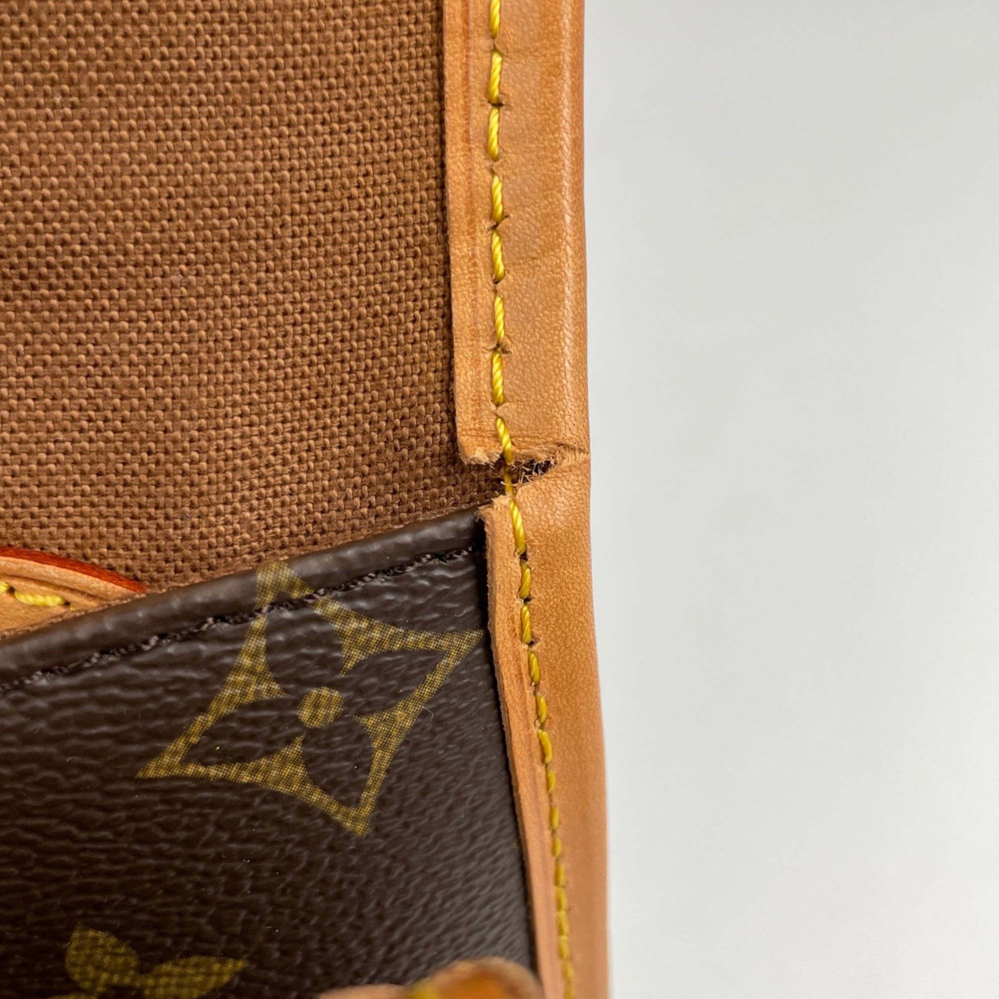 Louis Vuitton Monogram Brown Monogram Handbag Shoulder Bag (Pre-Owned)