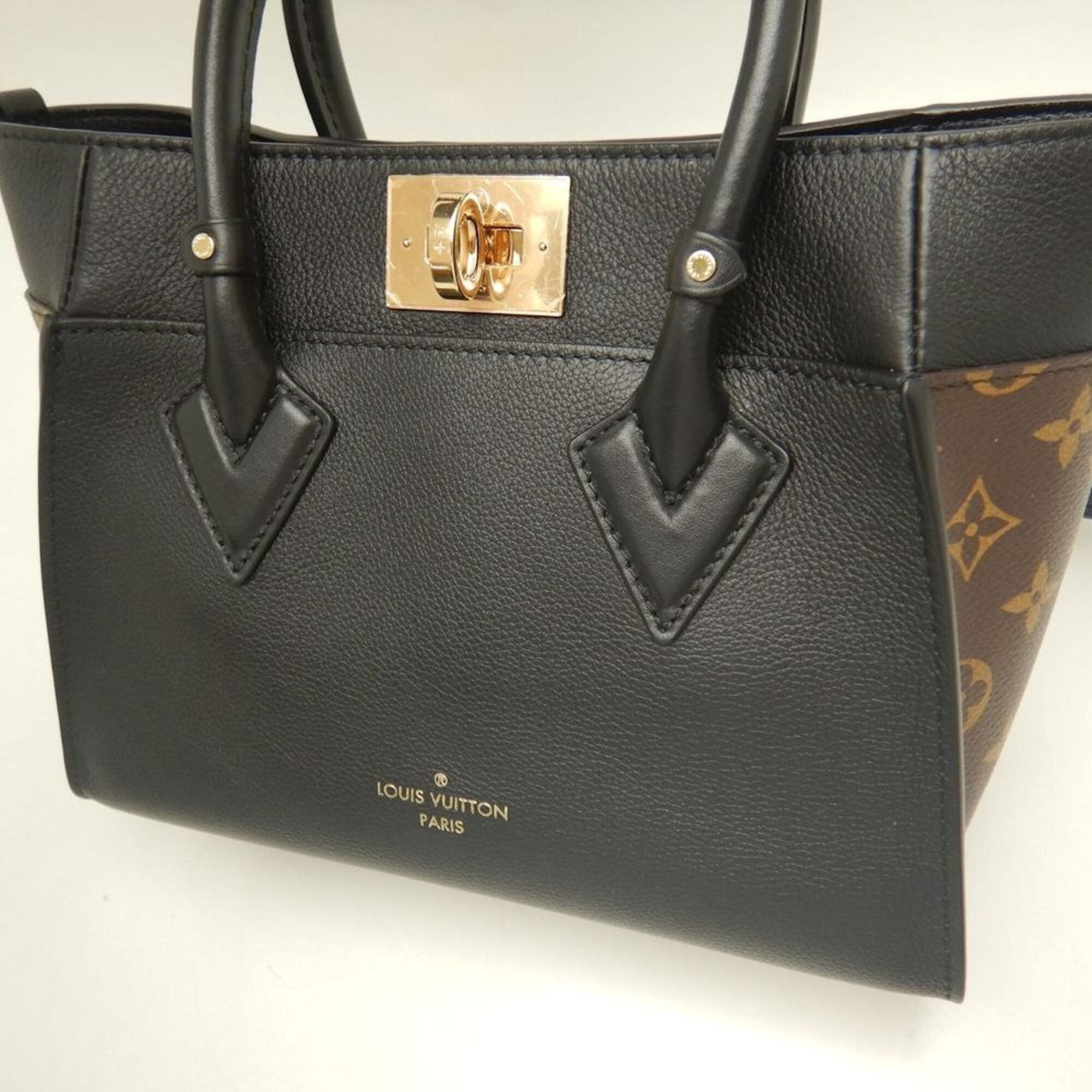 Louis Vuitton Brown Noir Monogram Leather Handbag (Pre-Owned)