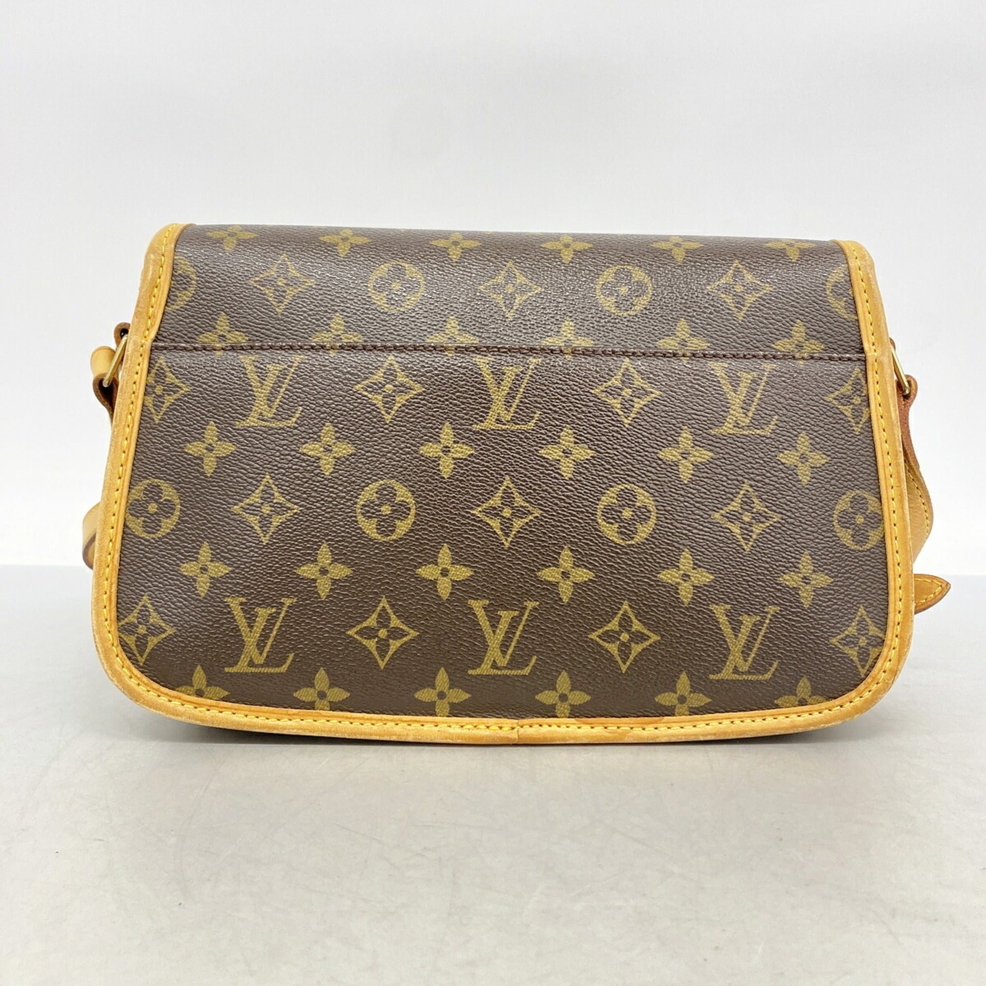 Louis Vuitton Brown Shoulder Bag (Pre-Owned)