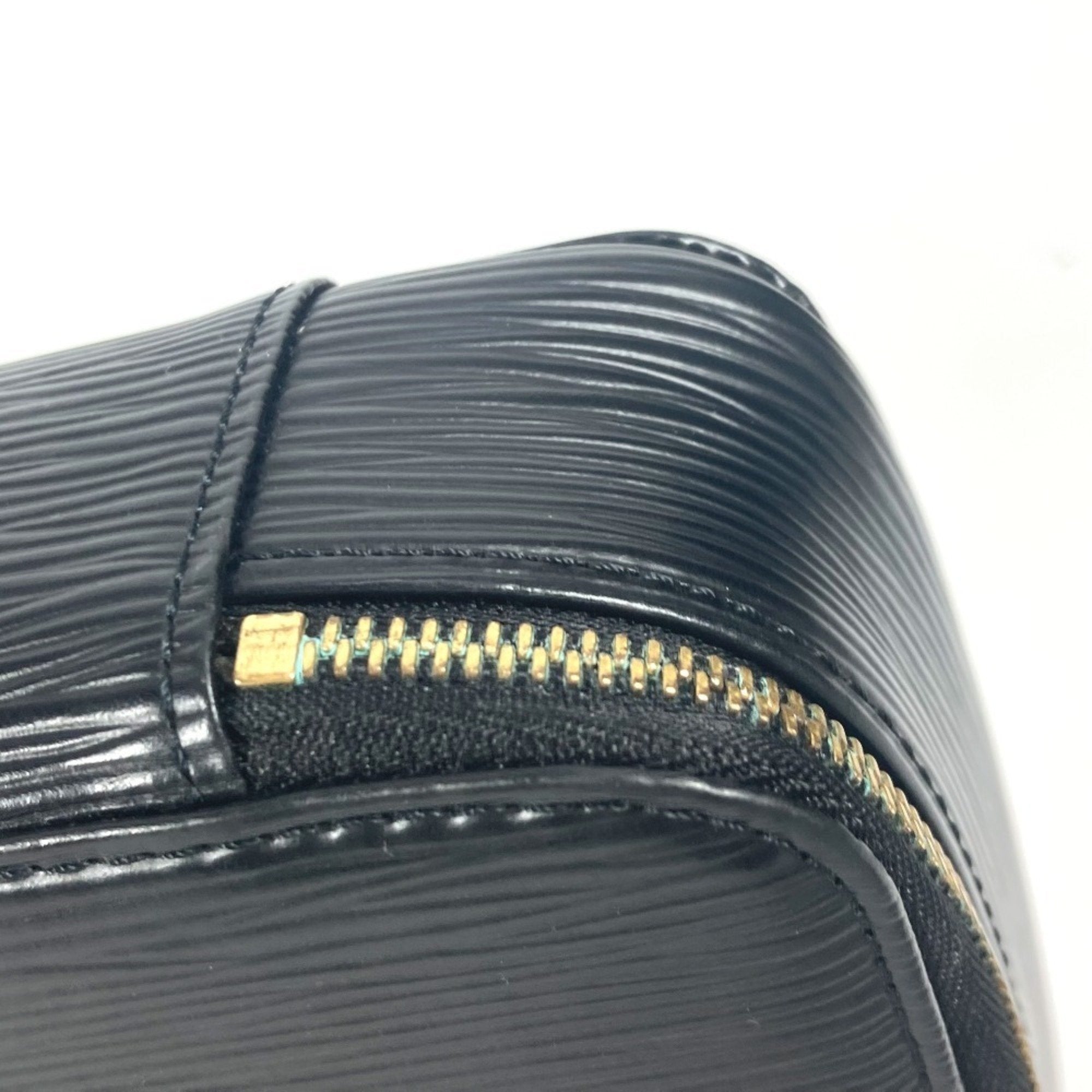 Hermes Black Leather Pouch (Pre-Owned)