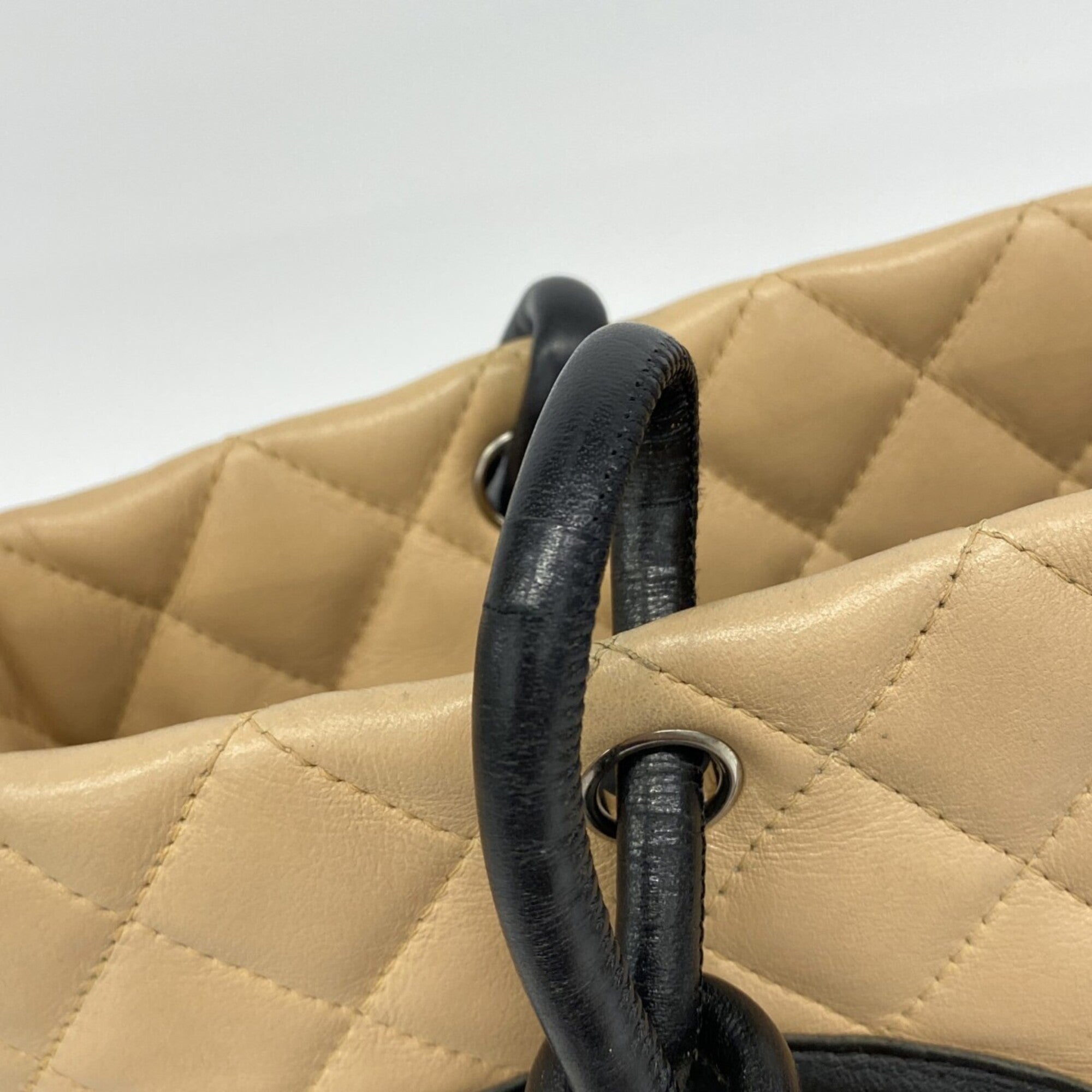 Chanel Beige Black Leather Tote Bag (Pre-Owned)