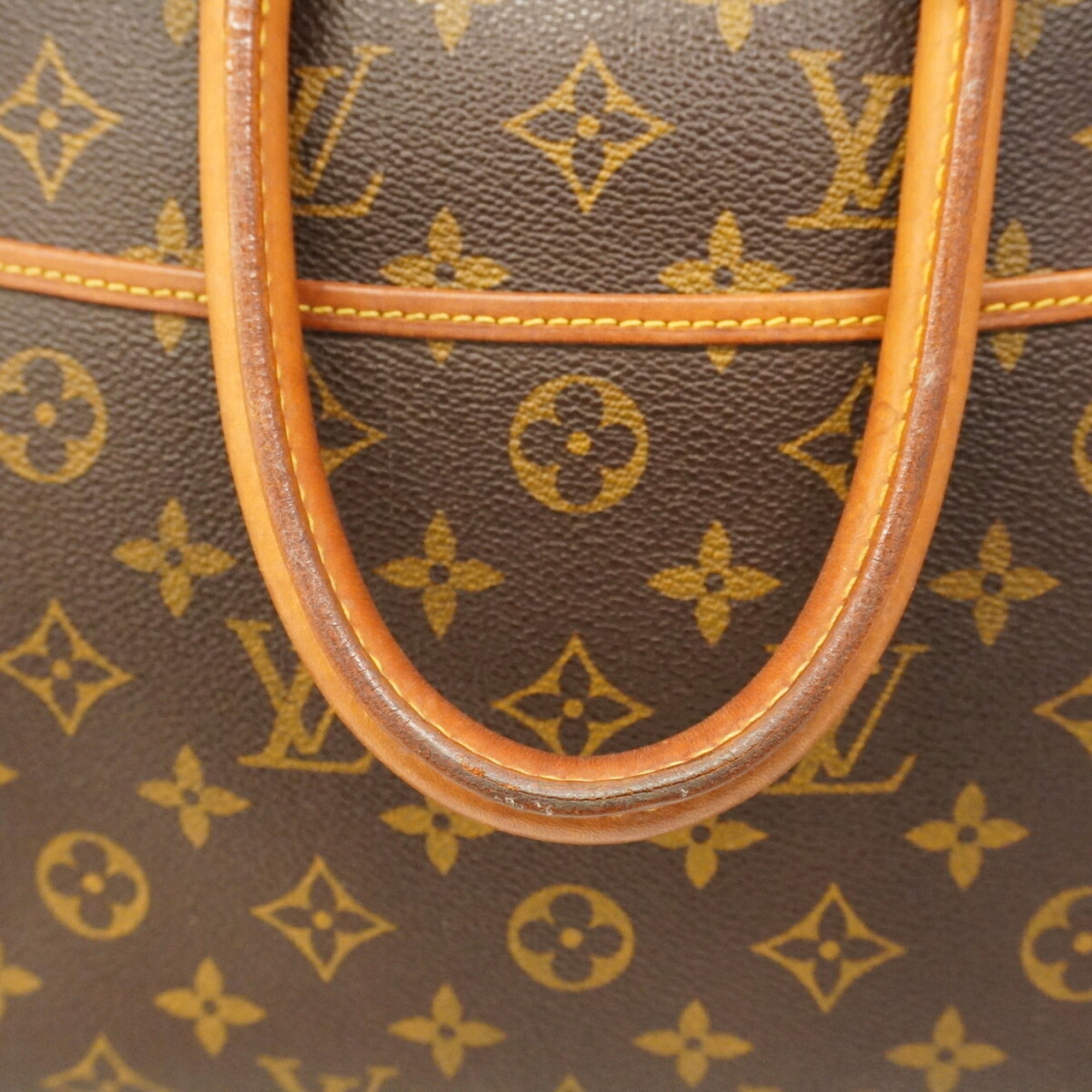 Louis Vuitton Brown Handbag (Pre-Owned)