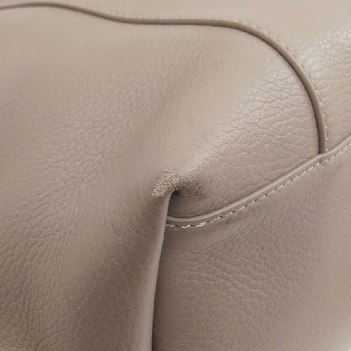Tod's Gray Leather Tote Bag (Pre-Owned)