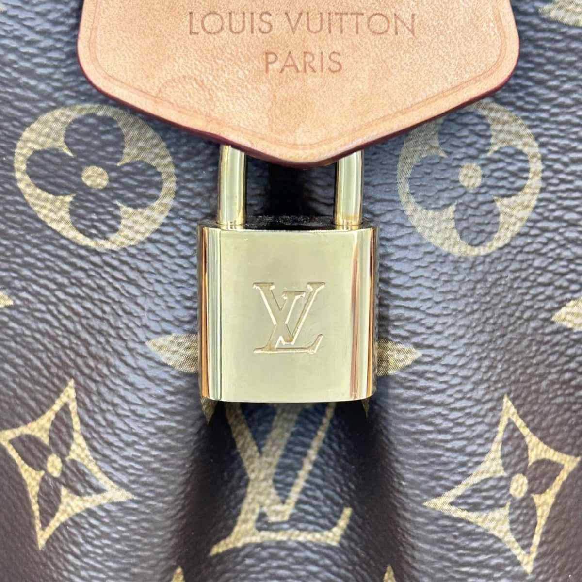 Louis Vuitton Brown Monogram Canvas Handbag Shoulder Bag (Pre-Owned)