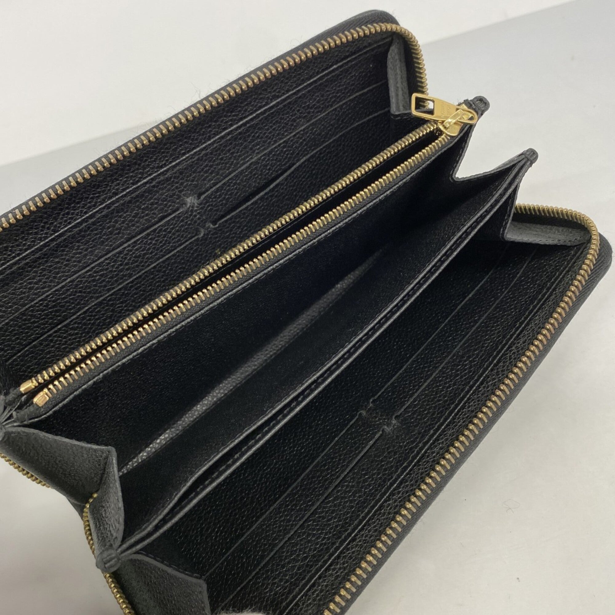 Louis Vuitton Noir Long Wallet (Bi-Fold) (Pre-Owned)