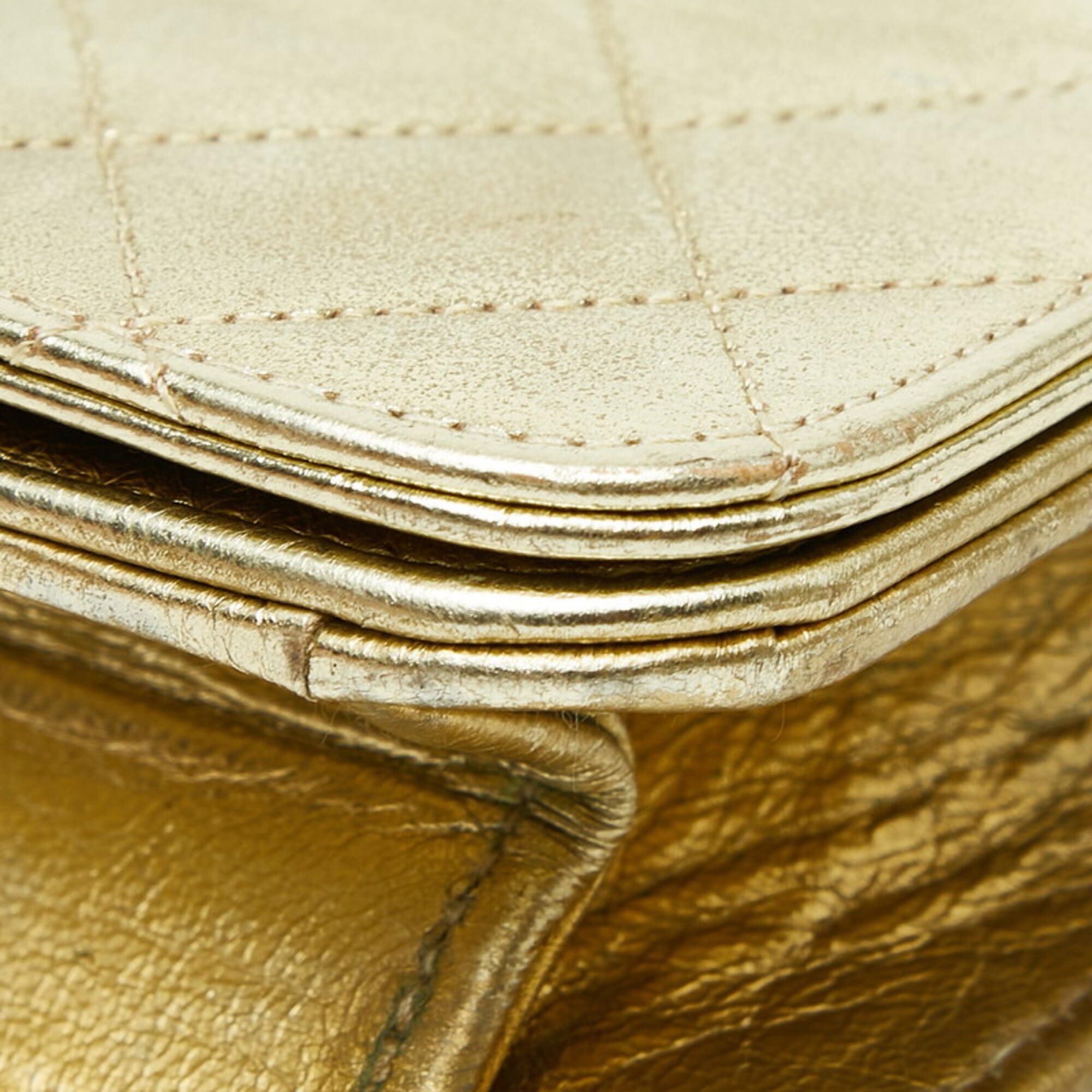 Chanel Gold Leather Shoulder Bag (Pre-Owned)