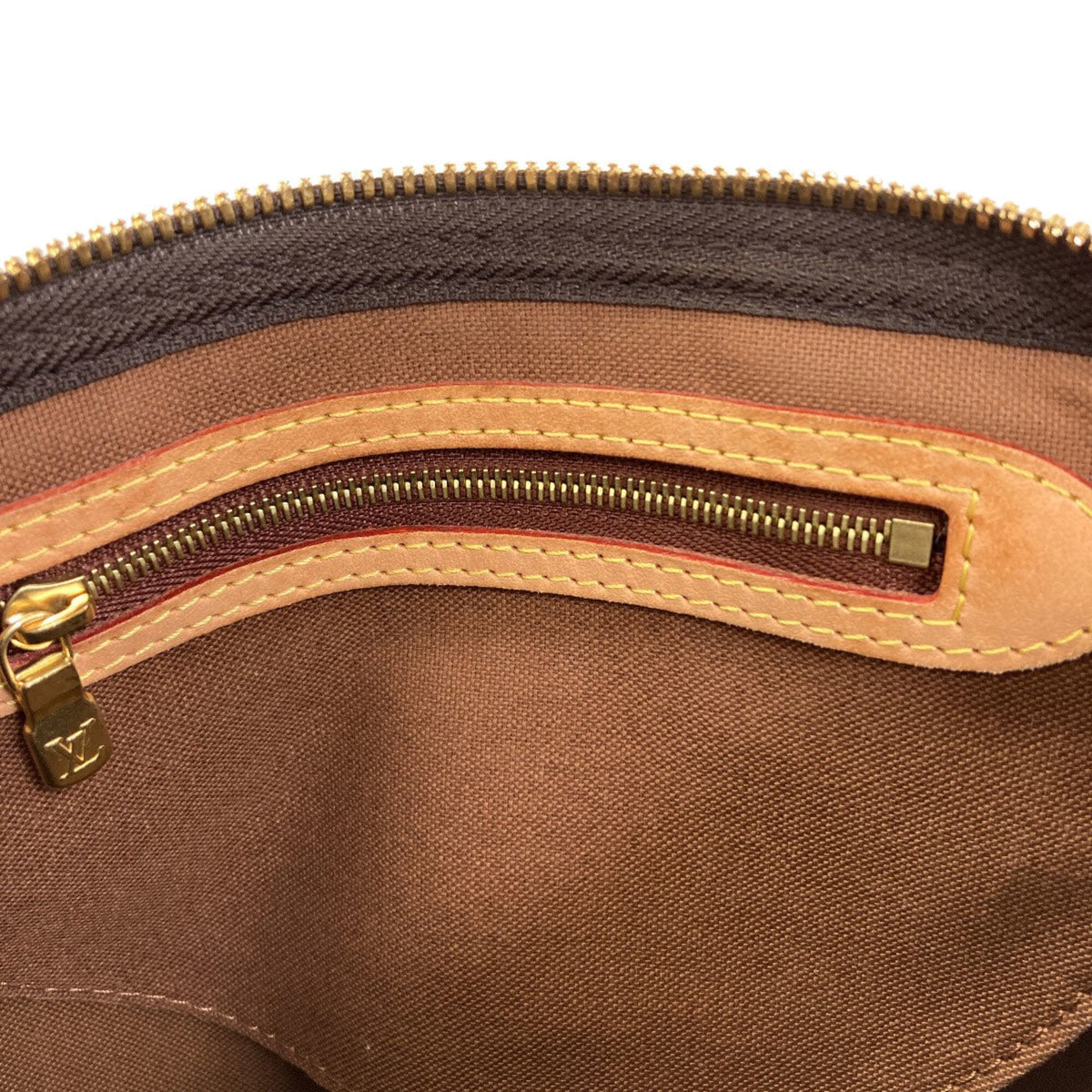 Louis Vuitton Monogram Monogram Monogram Handbag (Pre-Owned)