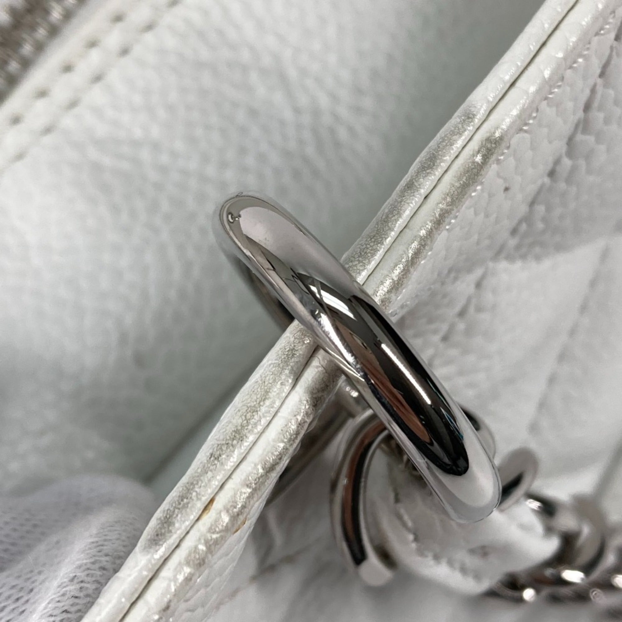 Chanel Matelasse Silver White Caviar Leather Shoulder Bag Tote Bag (Pre-Owned)