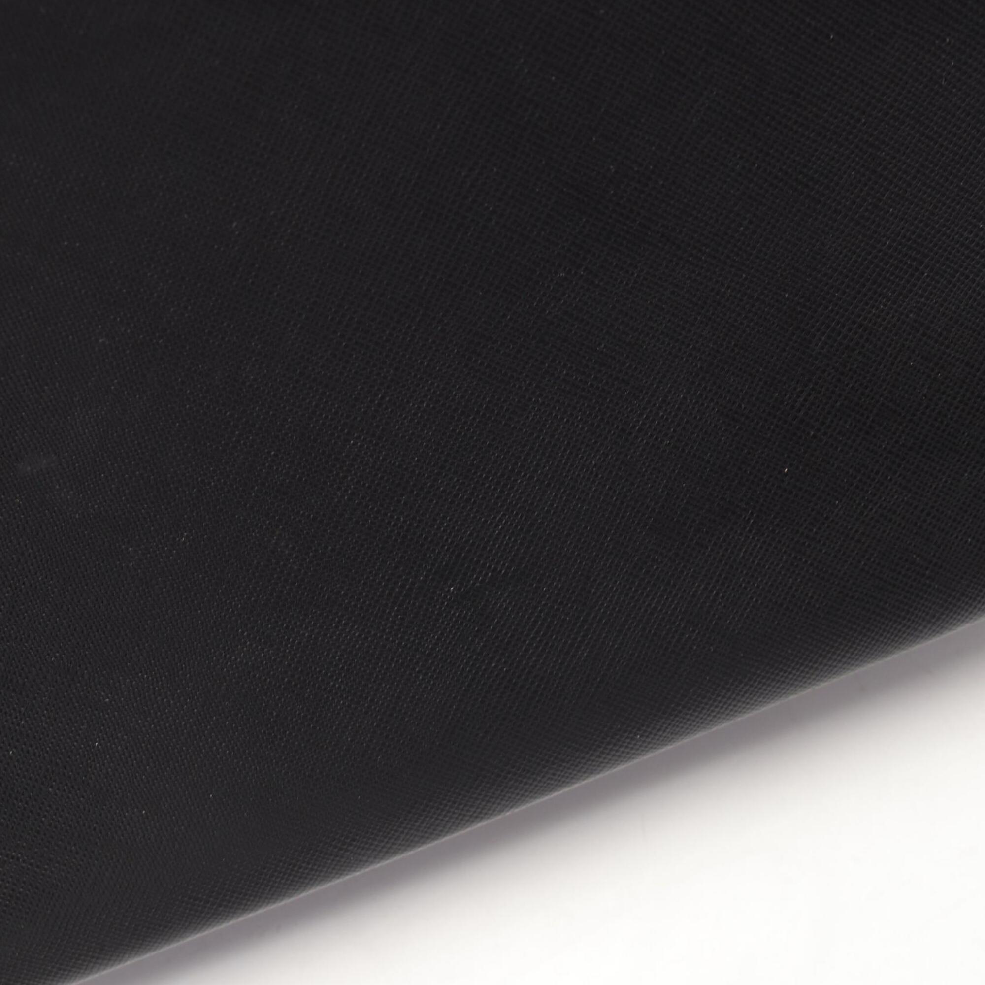 Salvatore Ferragamo Black Leather Handbag (Pre-Owned)