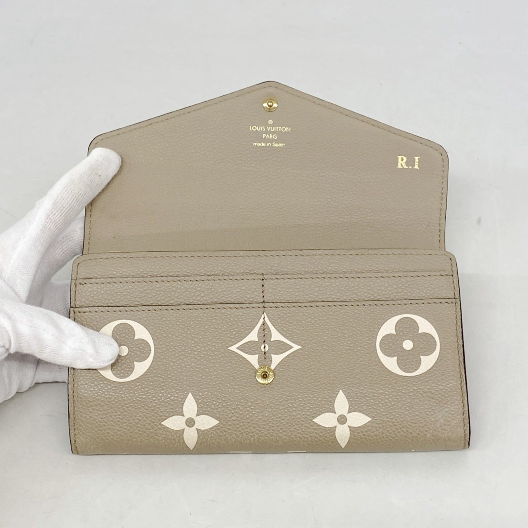 Louis Vuitton Cream Tourterelle Long Wallet (Bi-Fold) (Pre-Owned)