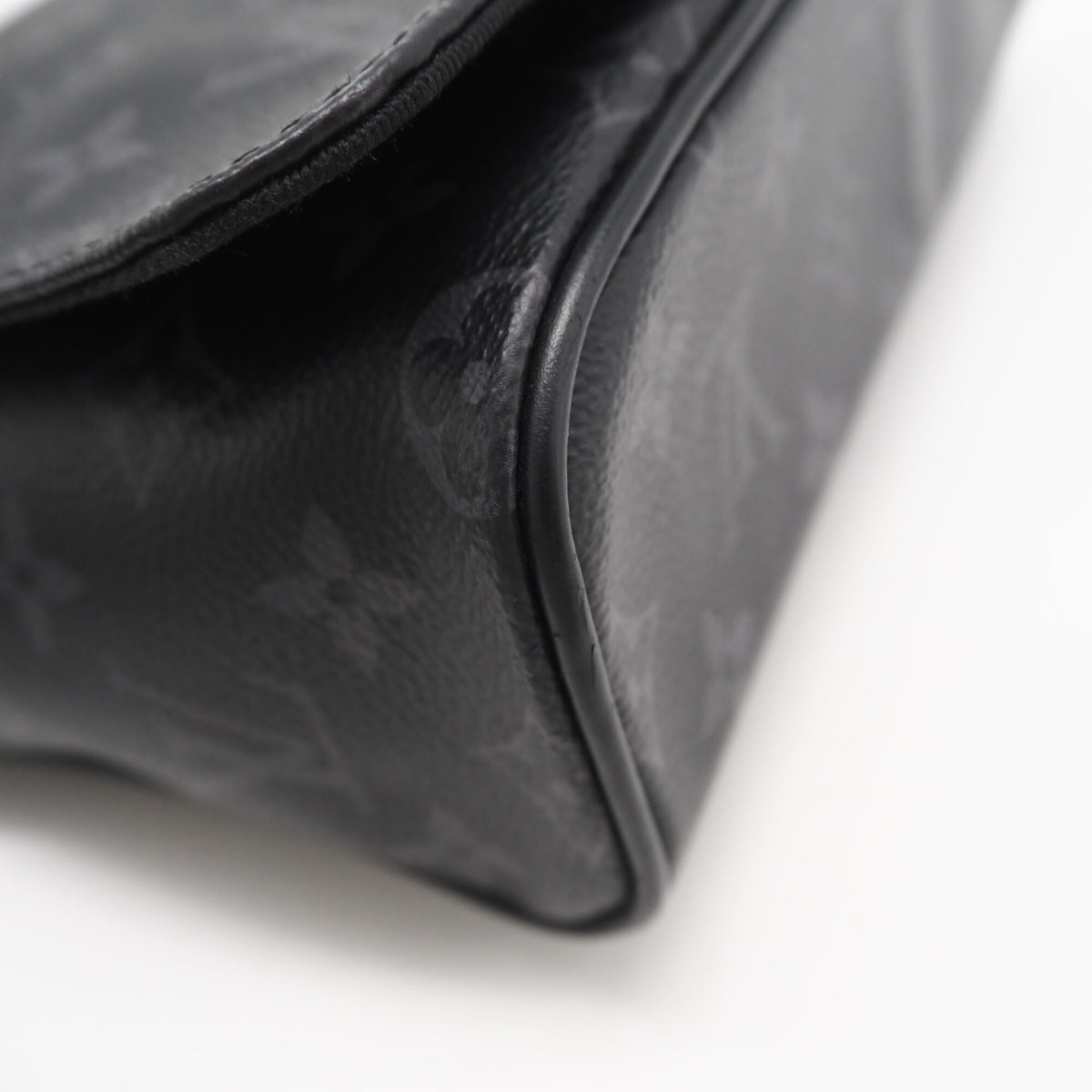 Louis Vuitton Monogram Eclipse Black Gray Coated Canvas Shoulder Bag (Pre-Owned)