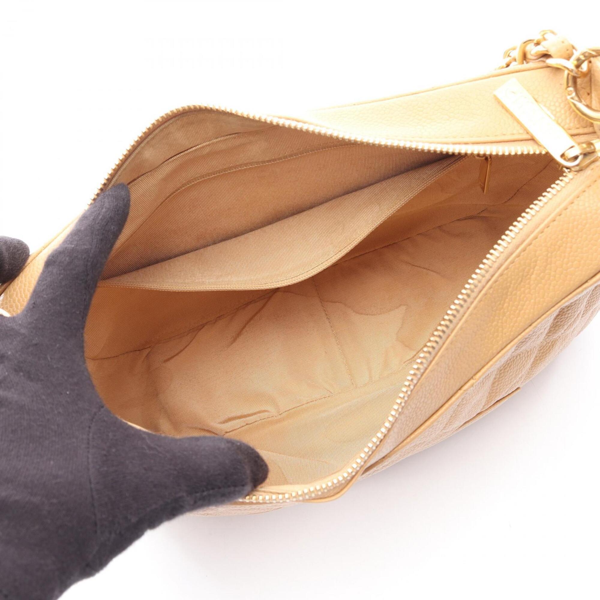 Chanel Beige Leather Handbag Shoulder Bag (Pre-Owned)