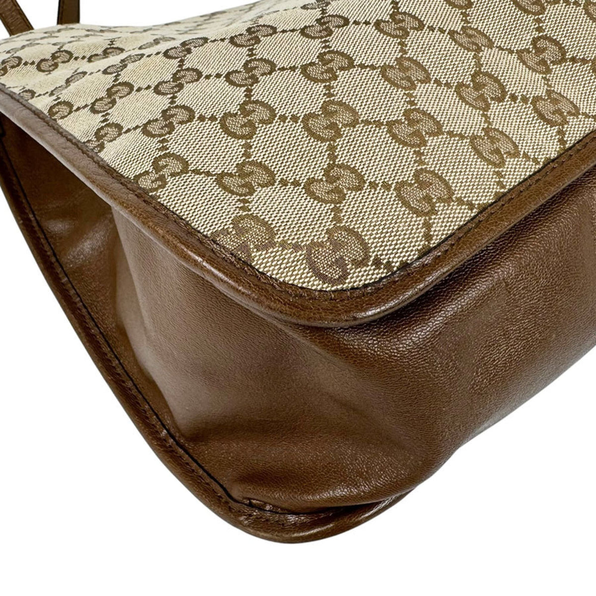 Gucci Brown Gg Canvas Leather Handbag (Pre-Owned)