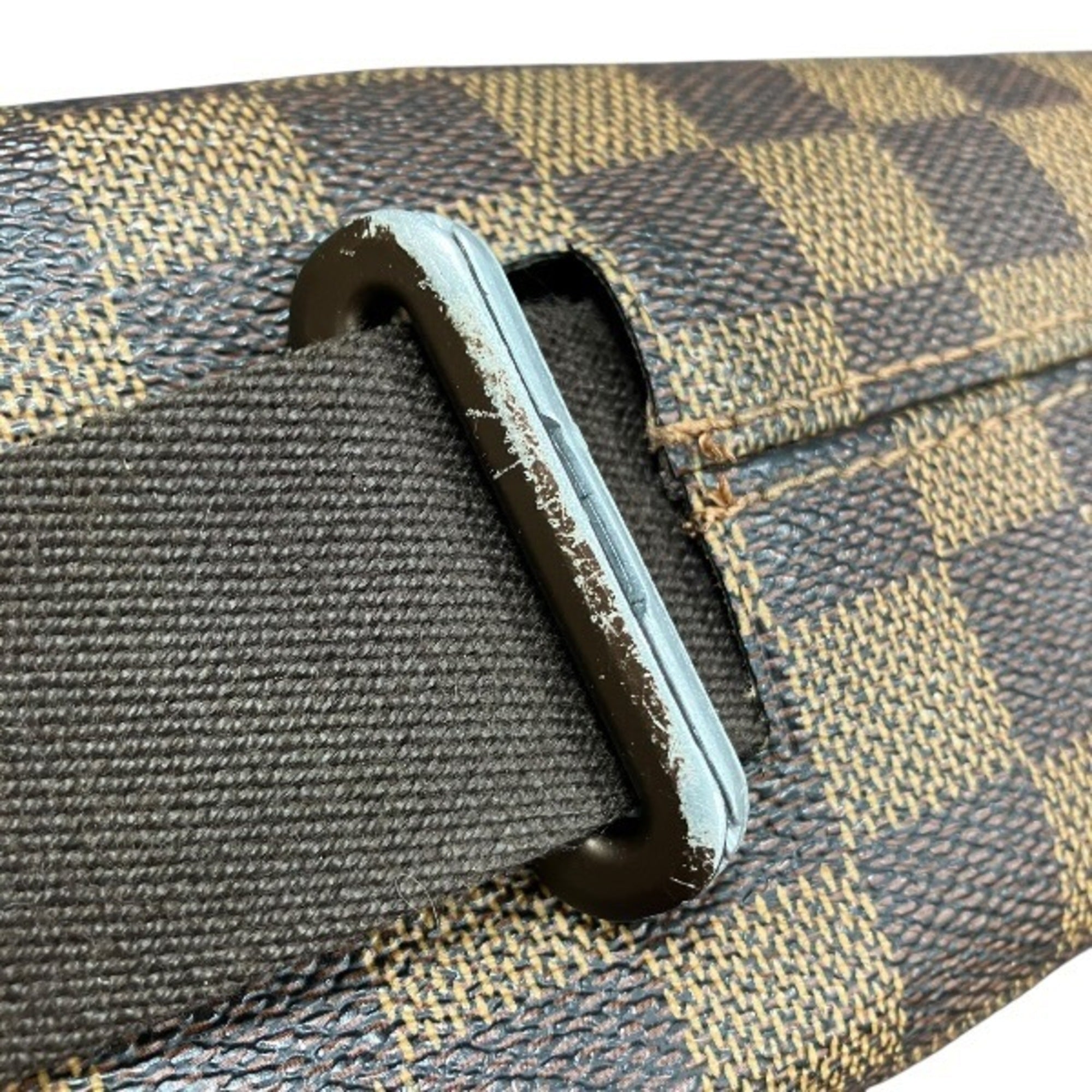Louis Vuitton Brown Handbag Shoulder Bag (Pre-Owned)