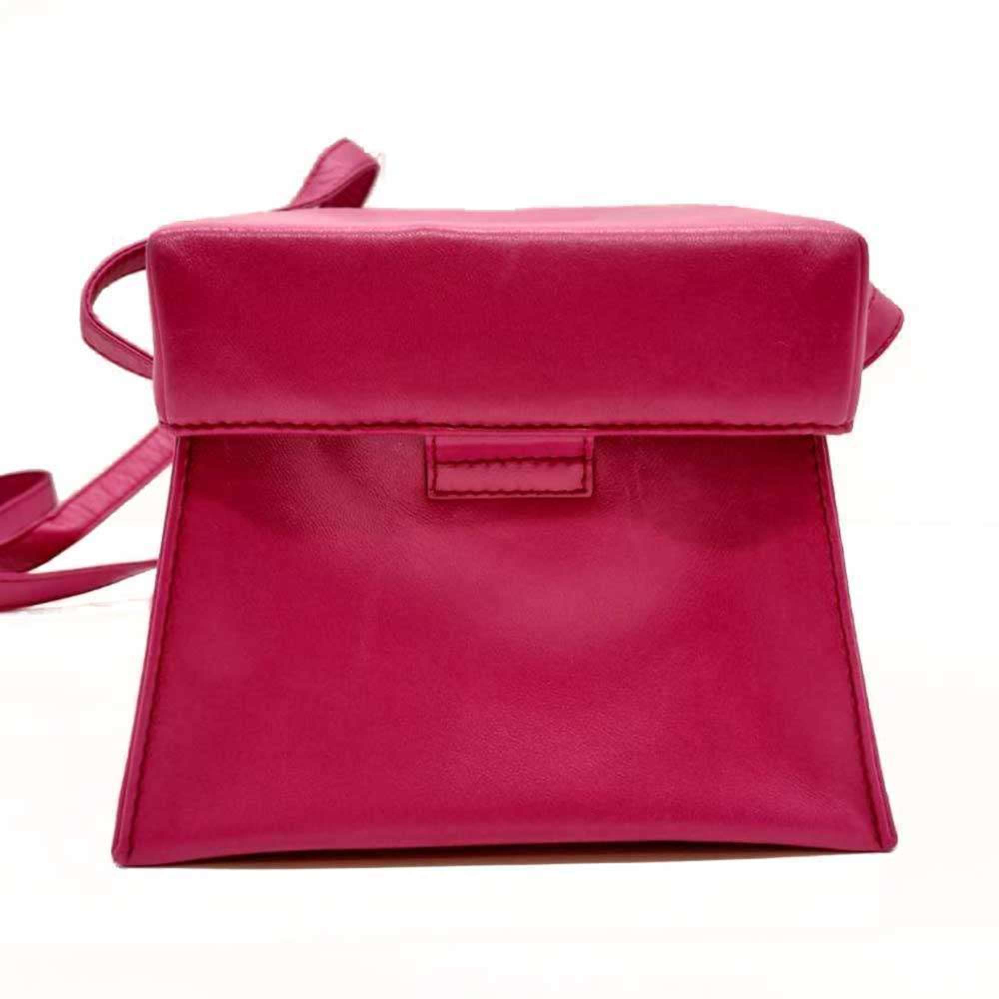 Loewe Pink Leather Shoulder Bag (Pre-Owned)