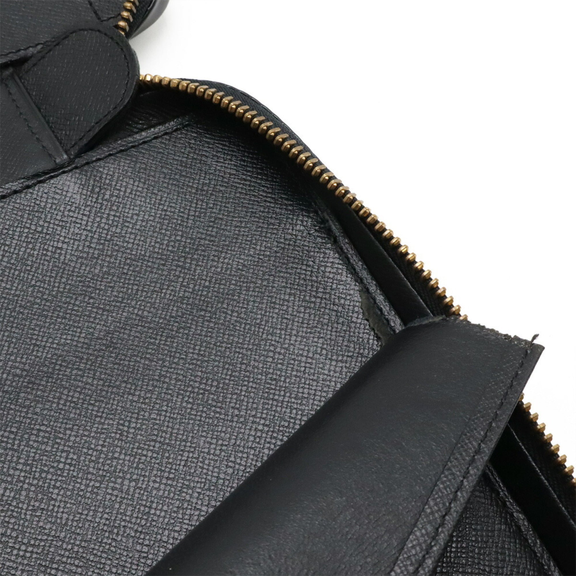 Louis Vuitton Noir Epi Leather Clutch Bag (Pre-Owned)