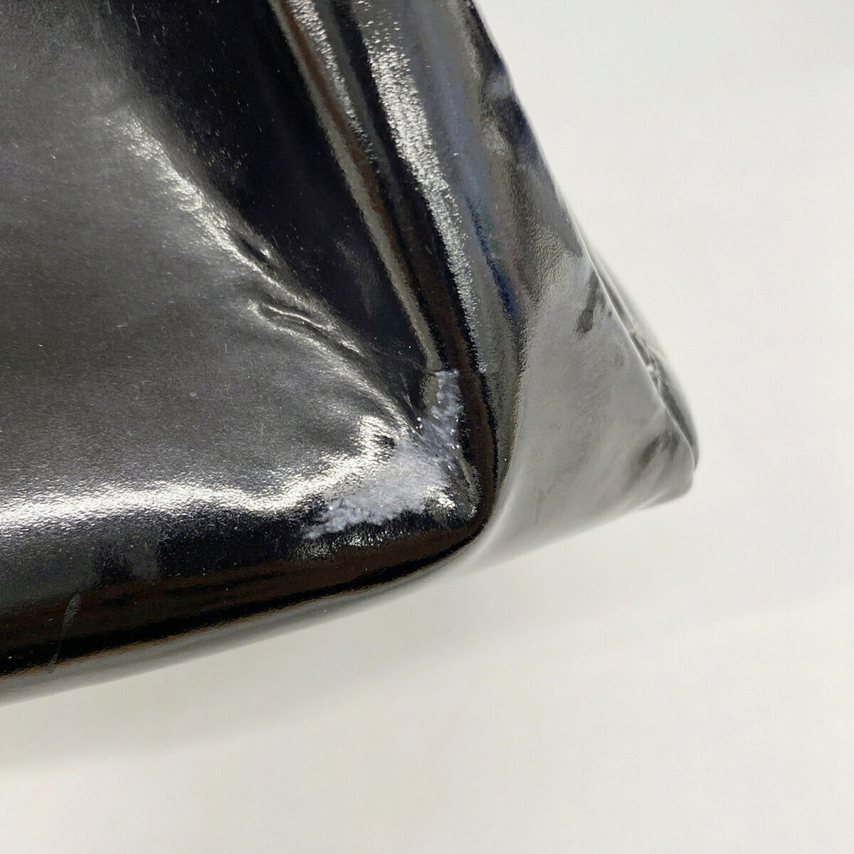 Chanel Black Patent Leather Tote Bag (Pre-Owned)