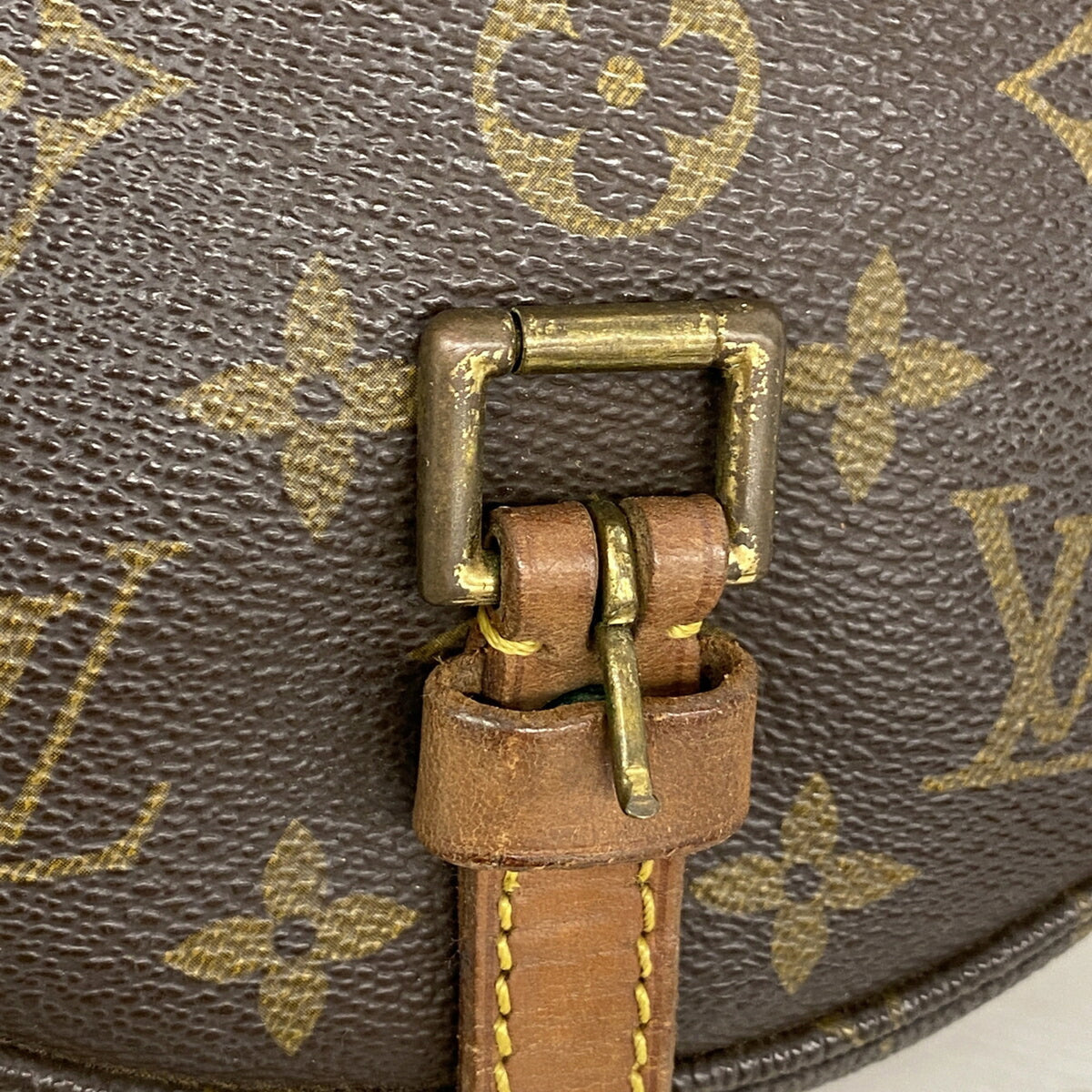 Louis Vuitton Brown Shoulder Bag (Pre-Owned)