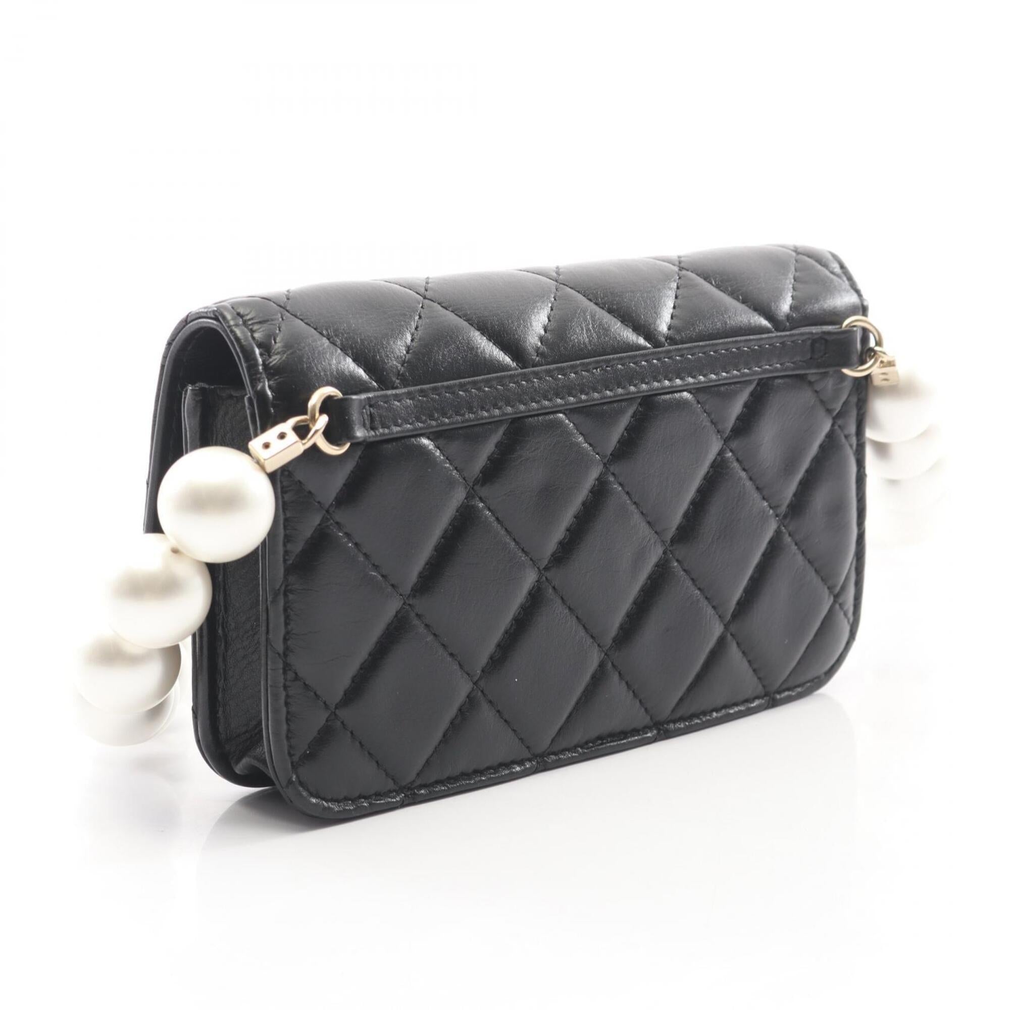 Chanel Black Leather Handbag Shoulder Bag (Pre-Owned)