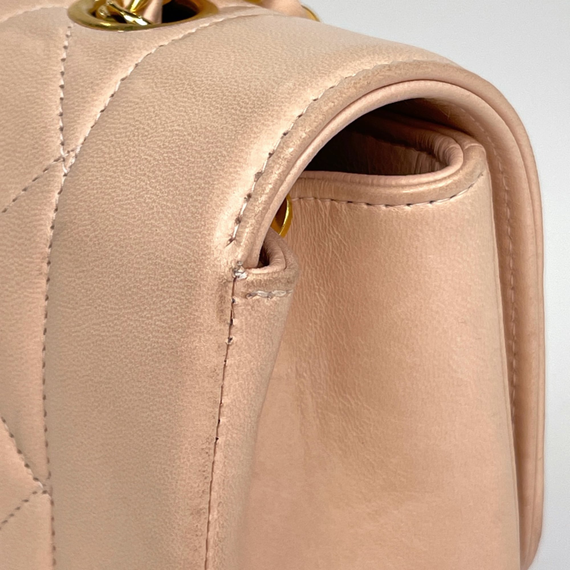 Chanel Pink Beige Leather Shoulder Bag (Pre-Owned)