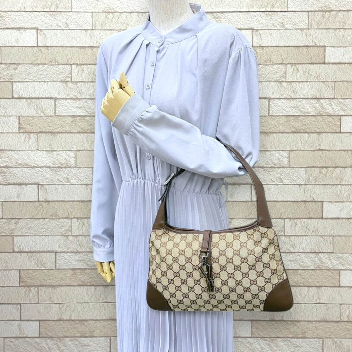 Gucci Beige Dark Brown Gg Canvas Handbag (Pre-Owned)