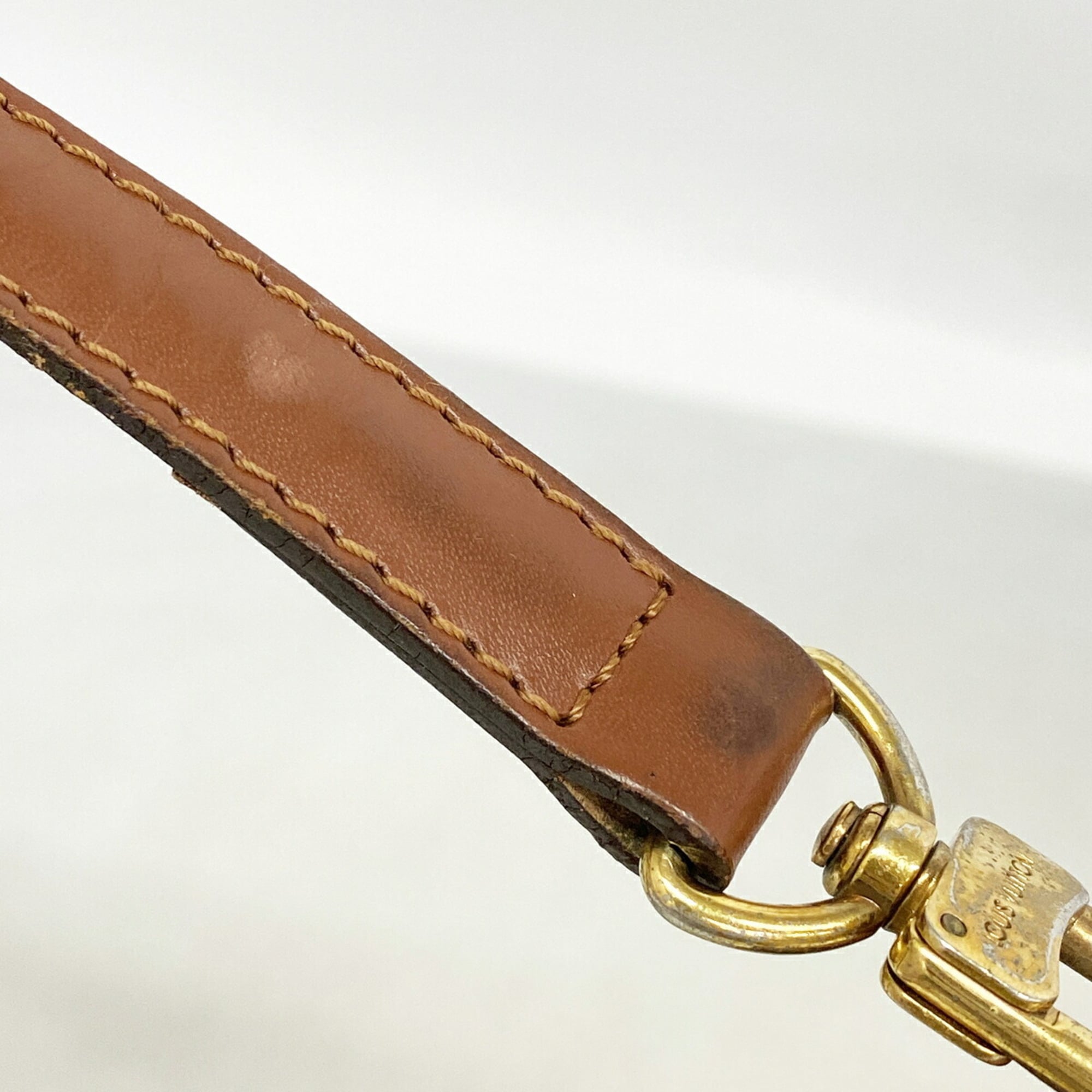 Louis Vuitton Brown Handbag (Pre-Owned)