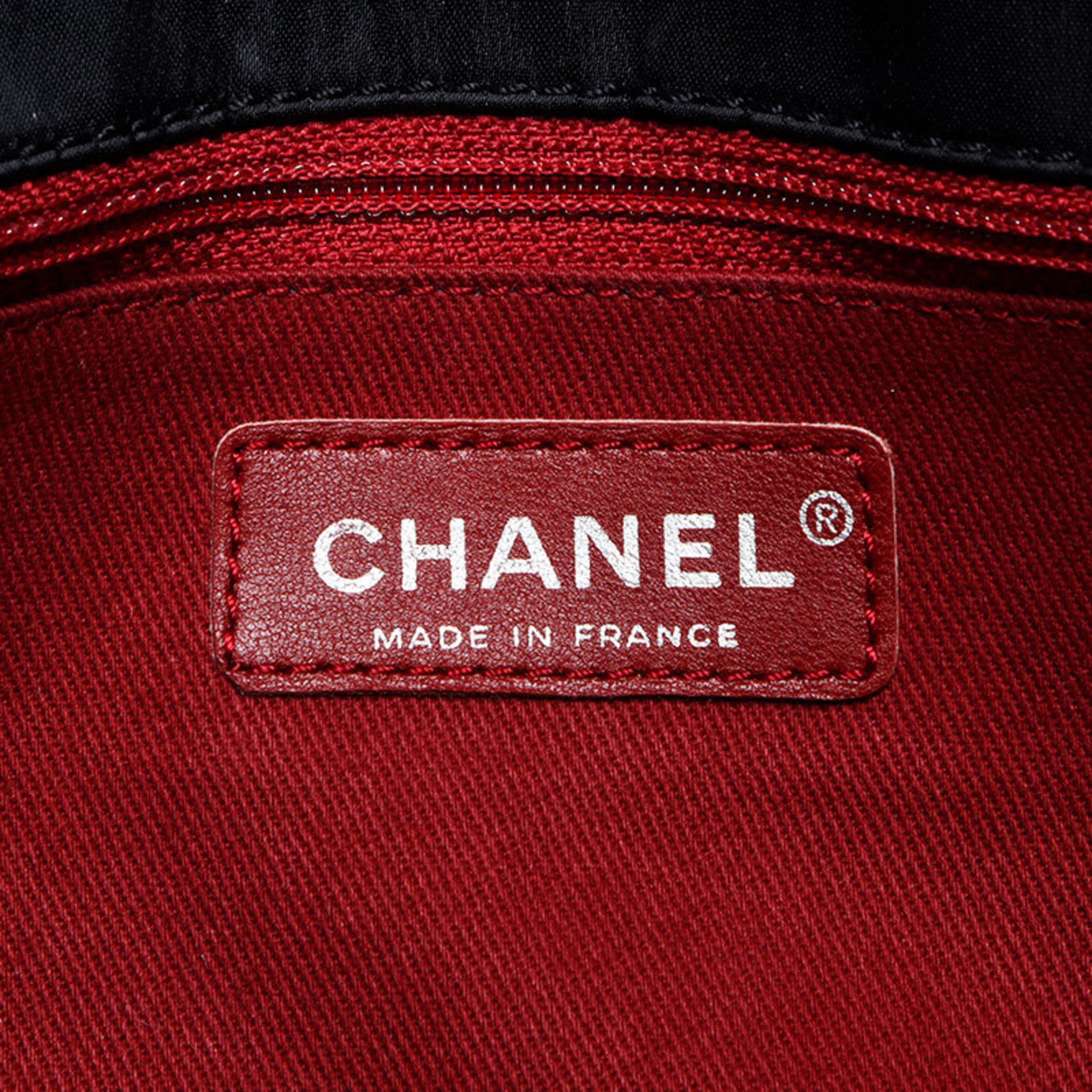 Chanel Matelasse Black Nylon Handbag (Pre-Owned)