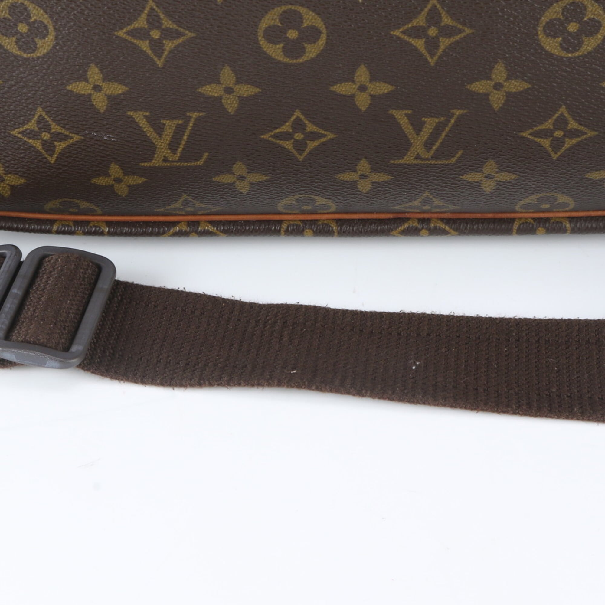 Louis Vuitton Brown Leather Coated Canvas Messenger Bag Shoulder Bag (Pre-Owned)