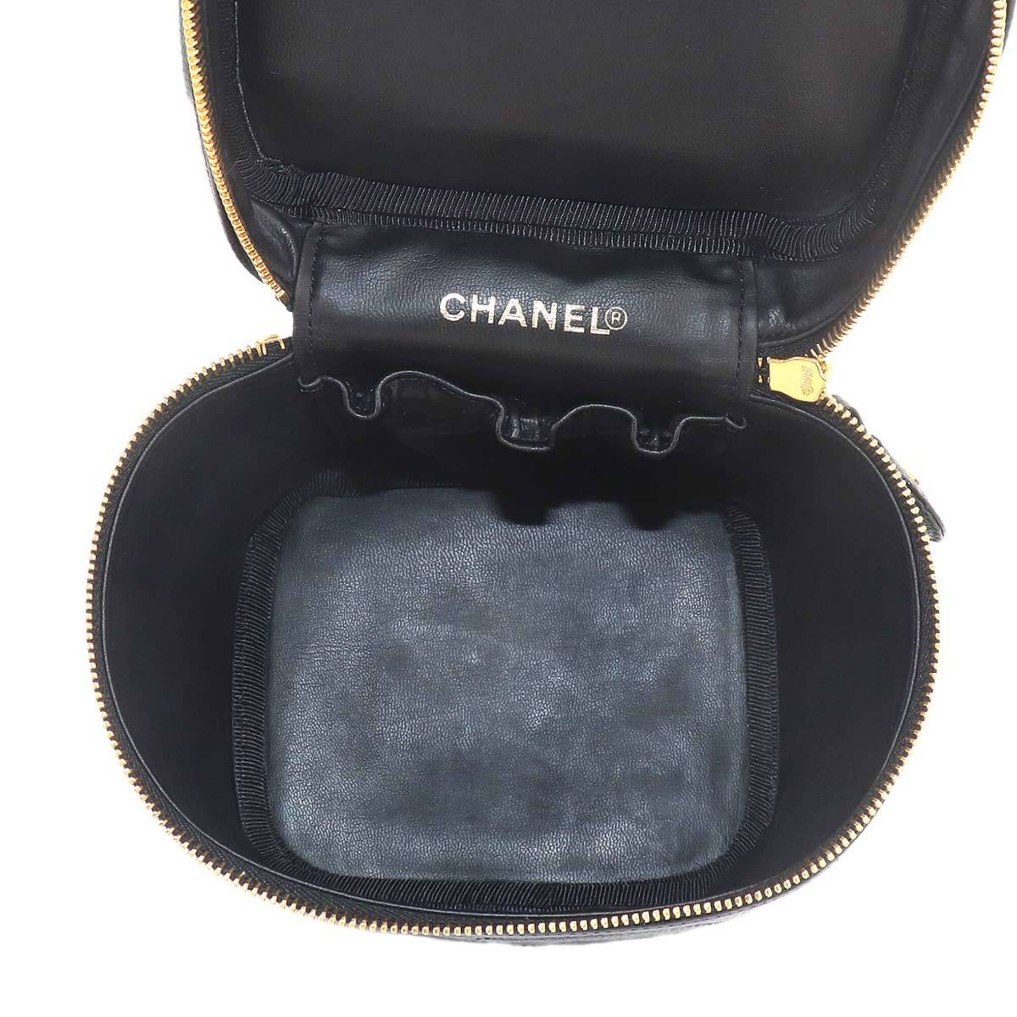 Chanel Black Grained Calfskin Handbag Vanity Bag (Pre-Owned)