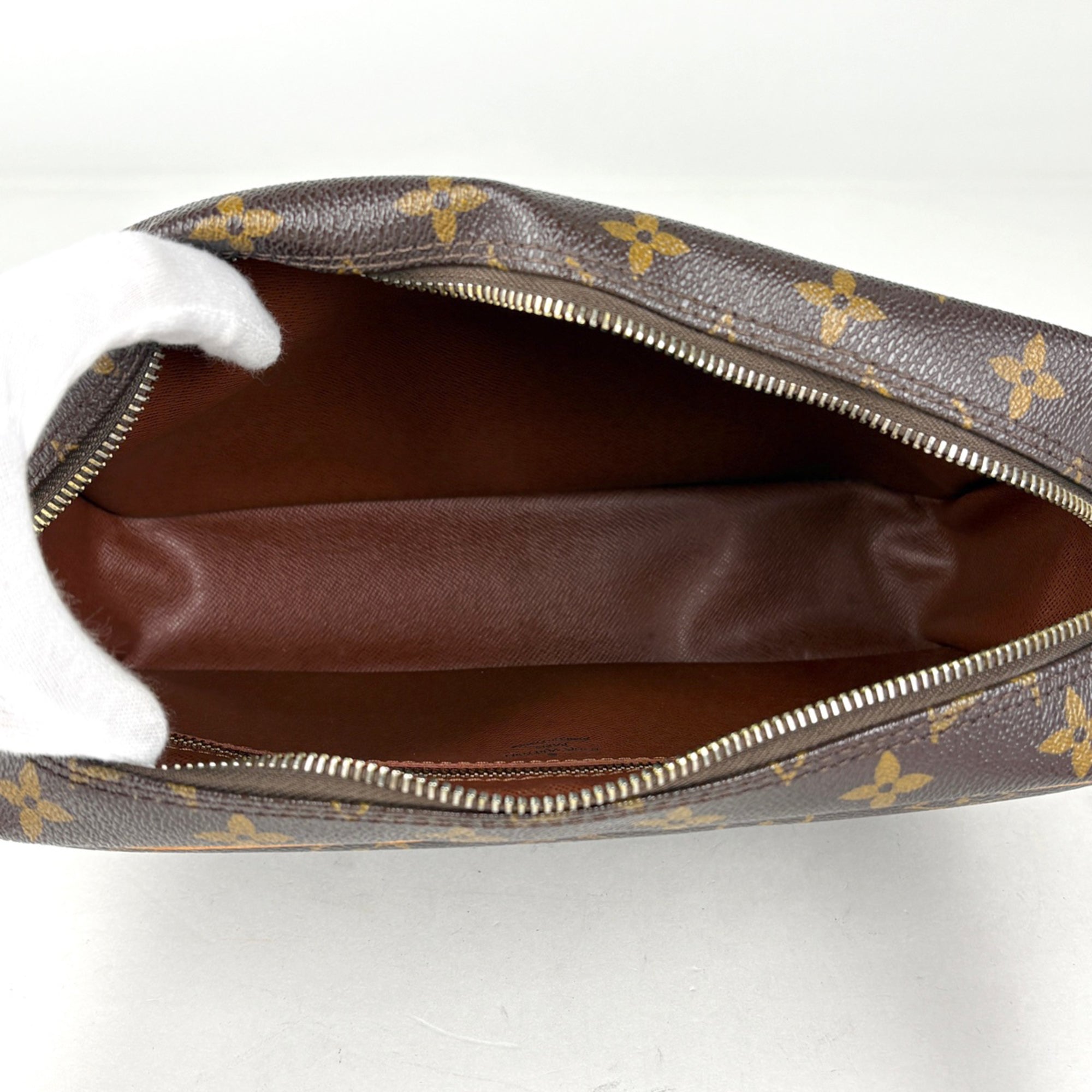 Louis Vuitton Brown Monogram Shoulder Bag (Pre-Owned)
