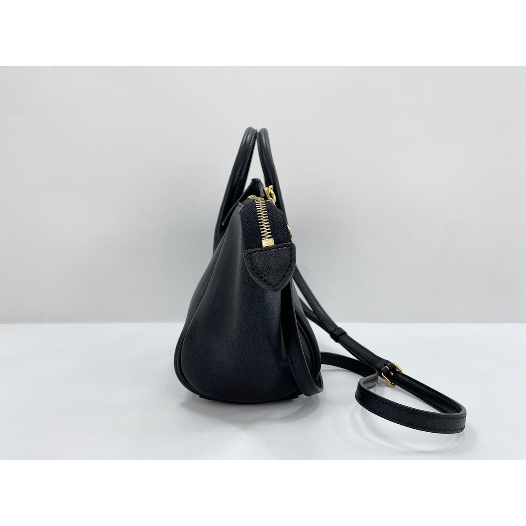 Celine Black Shoulder Bag (Pre-Owned)