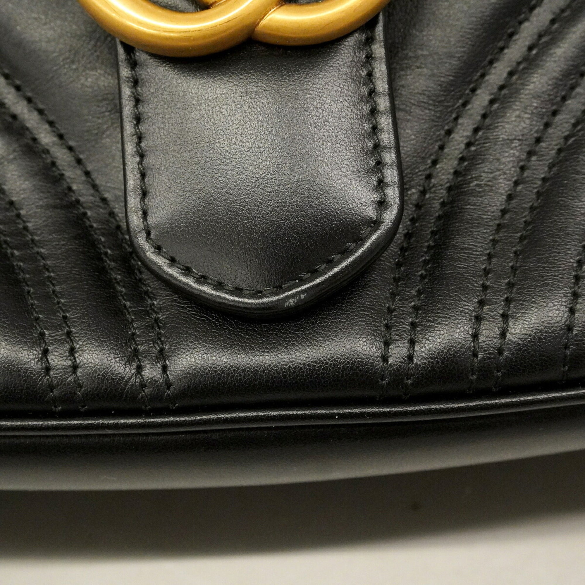 Gucci Black Leather Handbag (Pre-Owned)