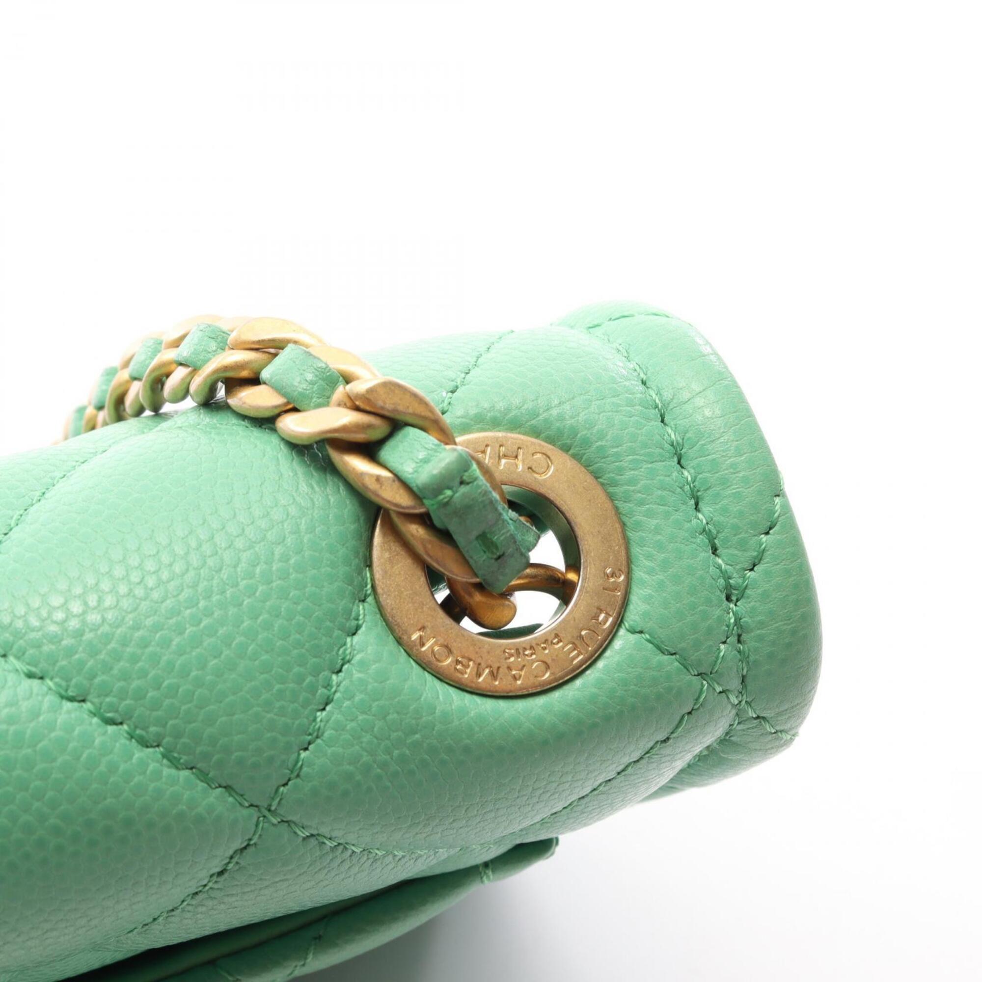 Chanel Green Grained Calfskin Handbag Shoulder Bag (Pre-Owned)