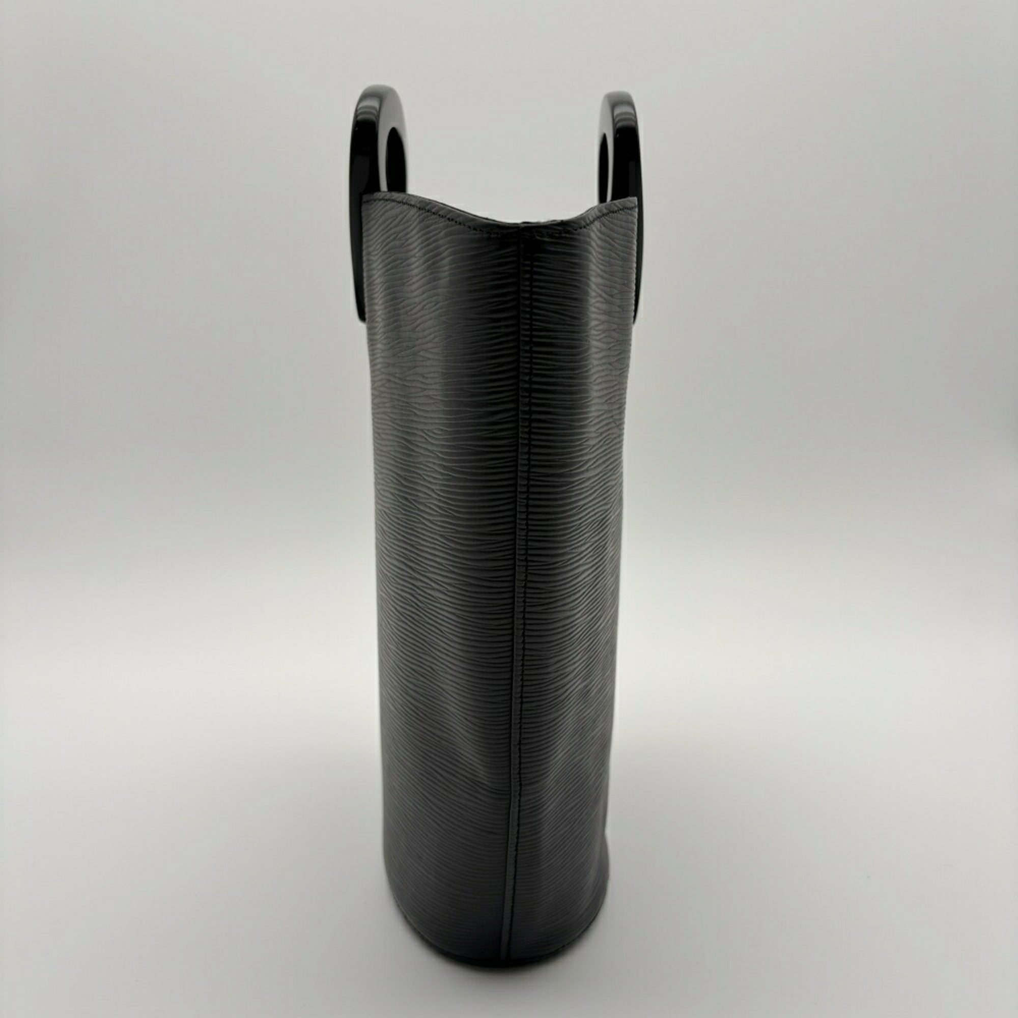 Louis Vuitton Black Noir Leather (Pre-Owned)