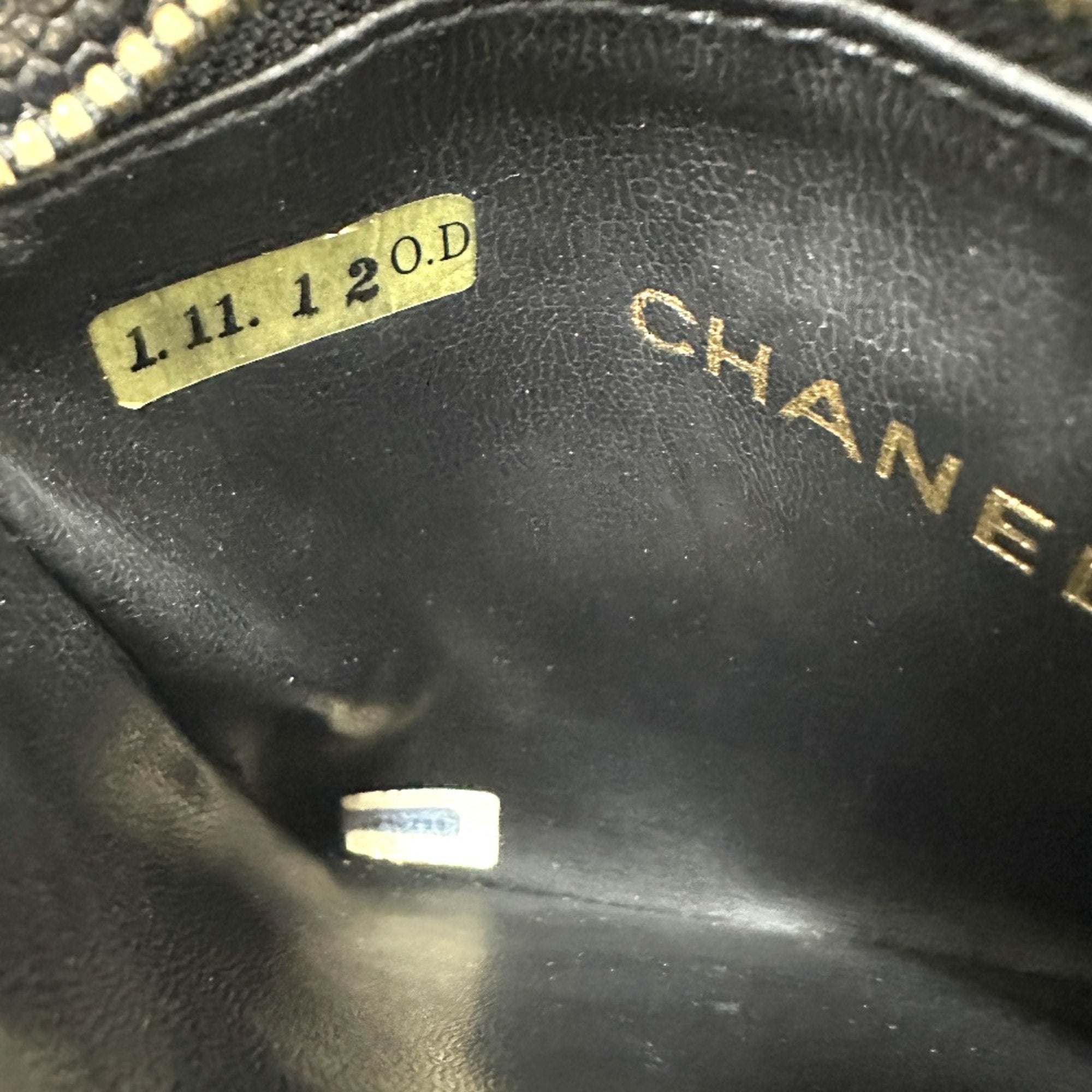 Chanel Black Leather Pouch (Pre-Owned)