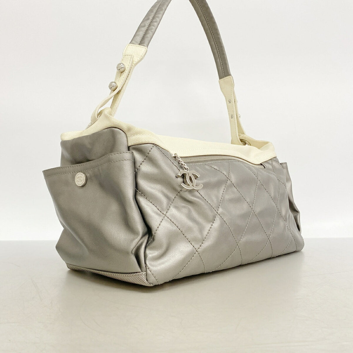 Chanel Gray Canvas Shoulder Bag (Pre-Owned)