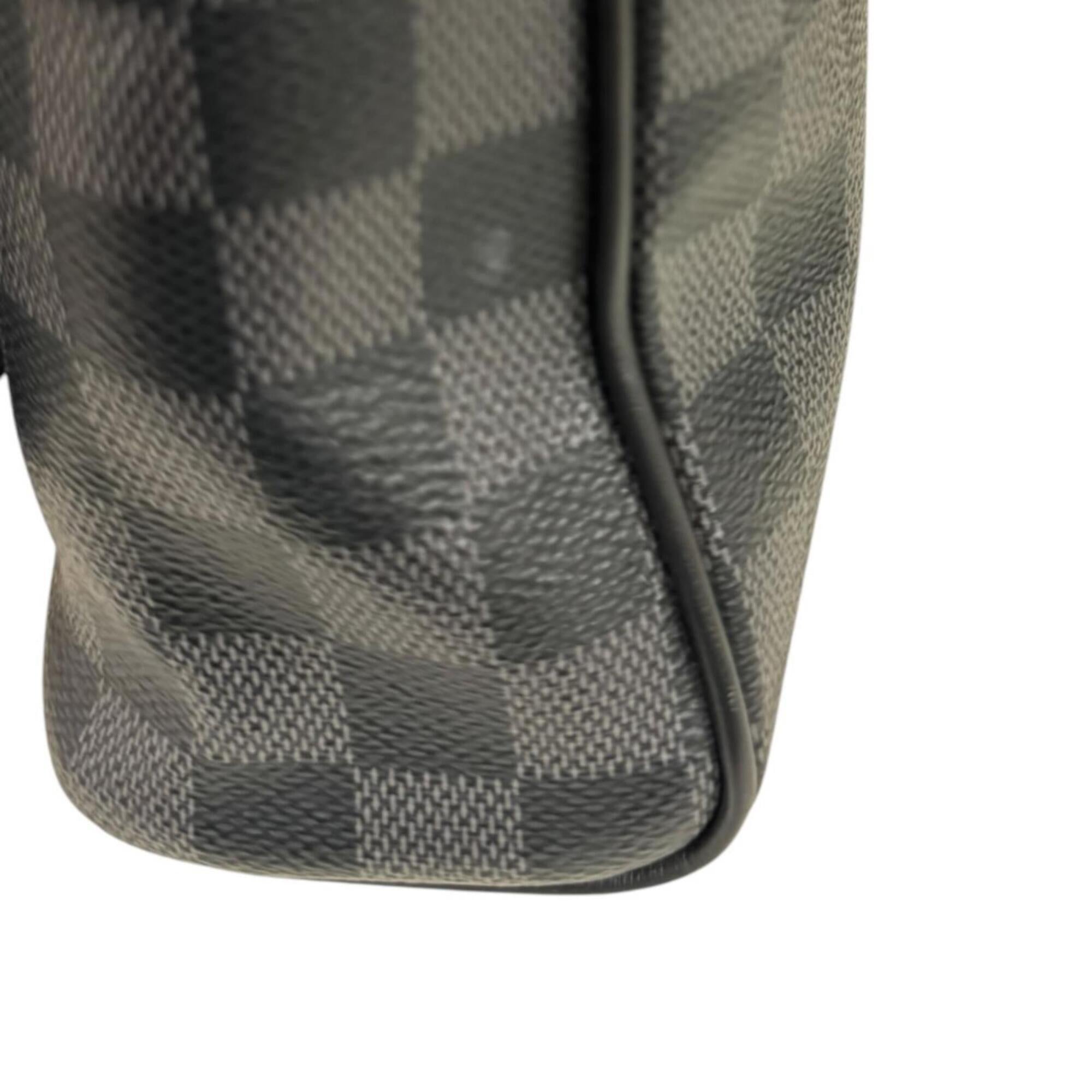 Louis Vuitton Damier Graphite Black Gray Damier Graphite Shoulder Bag (Pre-Owned)