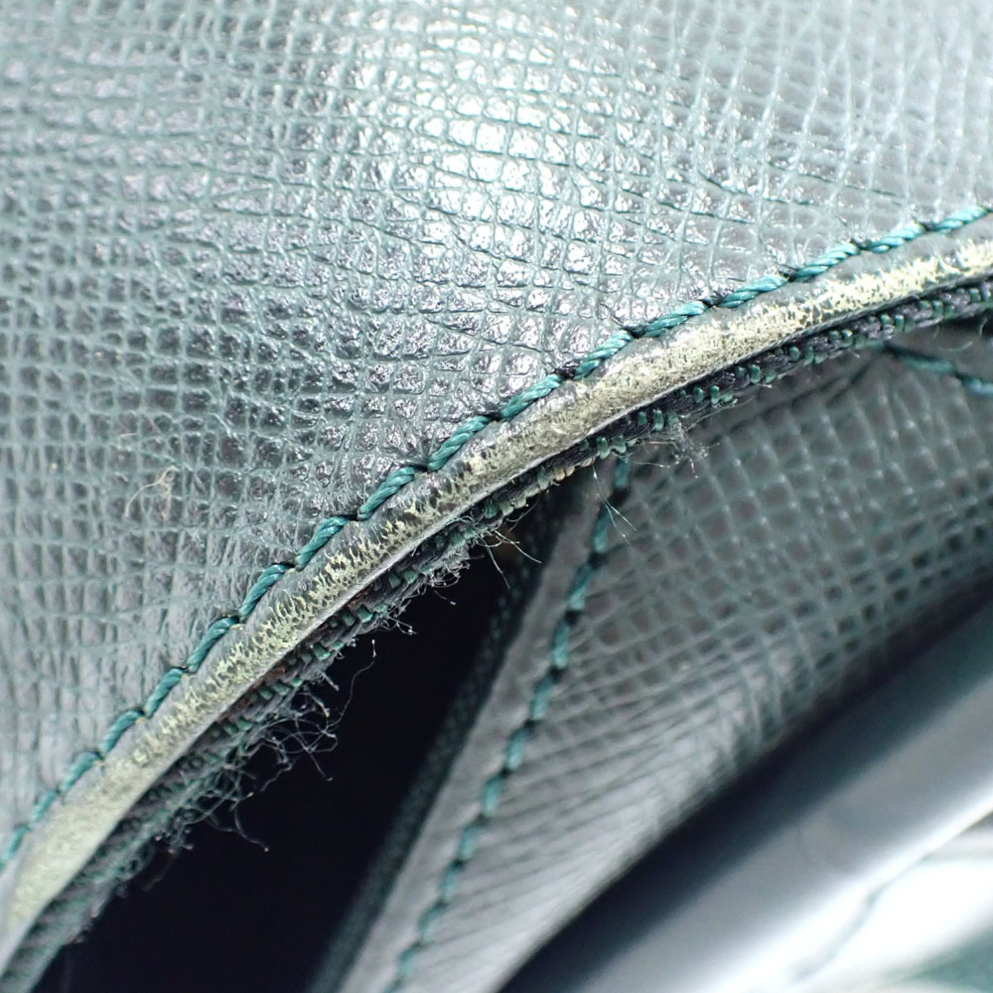 Louis Vuitton Episea Taiga Leather Shoulder Bag (Pre-Owned)