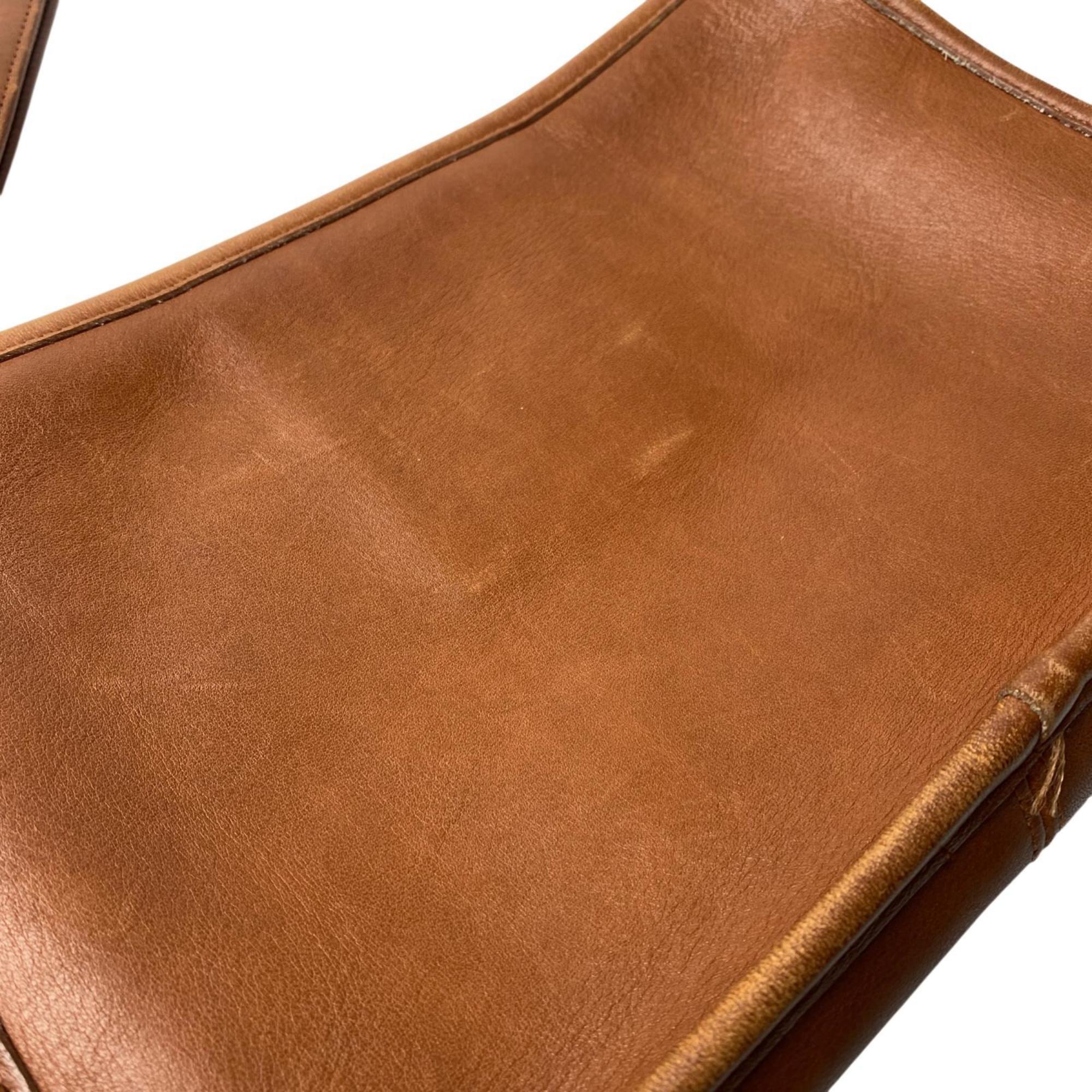Coach Brown Leather Clutch Bag (Pre-Owned)