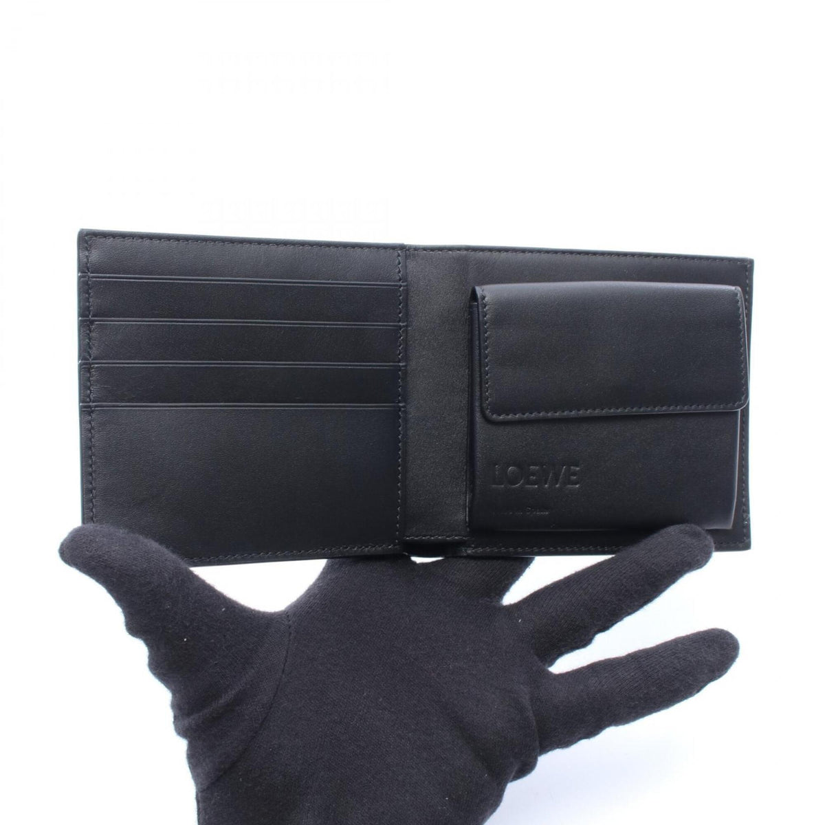 Loewe Green Leather Wallet (Bi-Fold) (Pre-Owned)