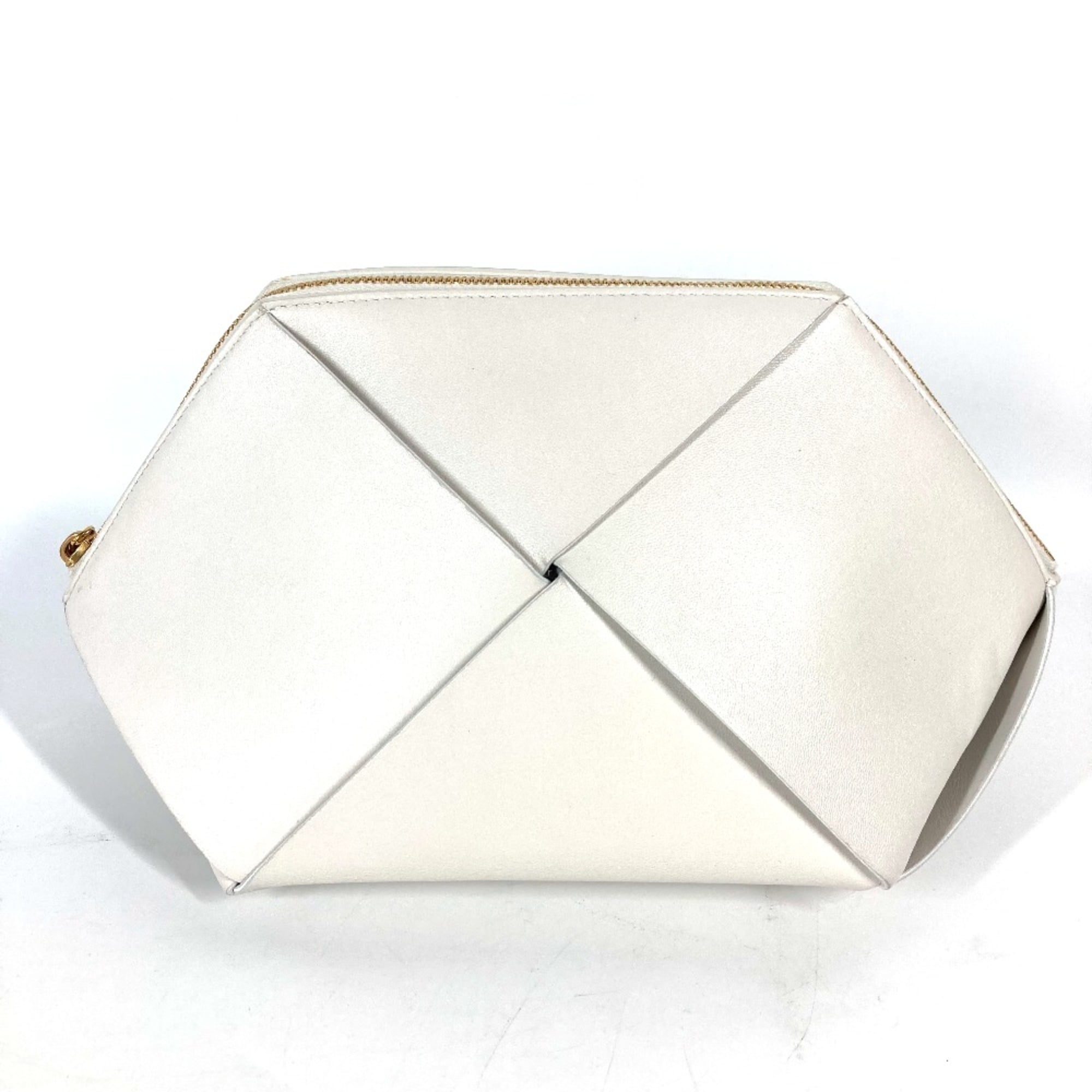 Bottega Veneta White Leather Pouch (Pre-Owned)