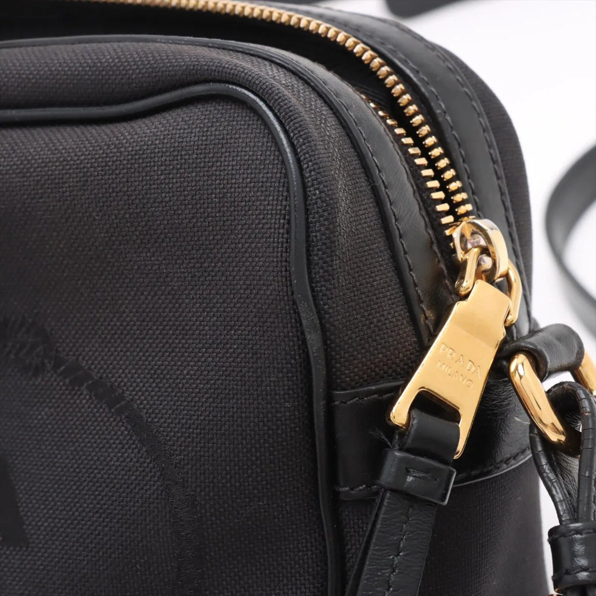 Prada Black Leather Canvas Shoulder Bag (Pre-Owned)
